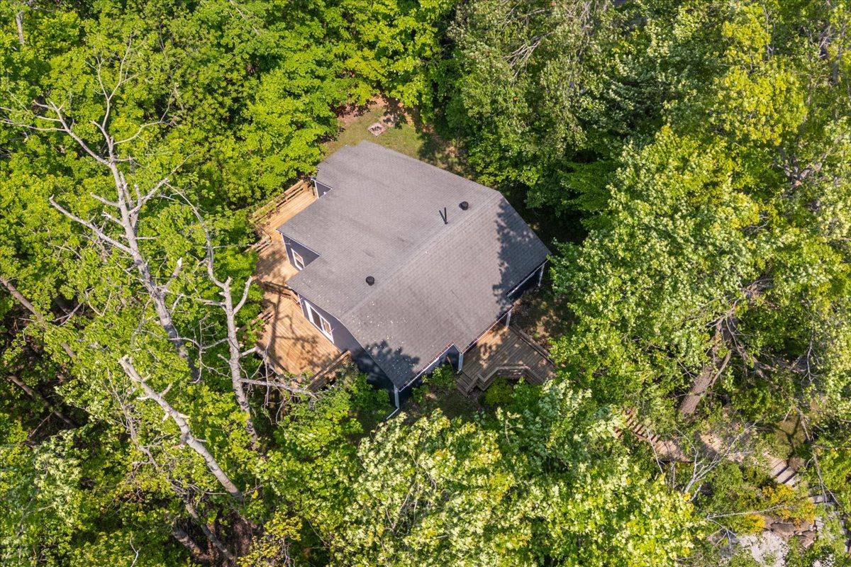 Oro-medonte, ON L0K 1E0,32 Oneida AVE