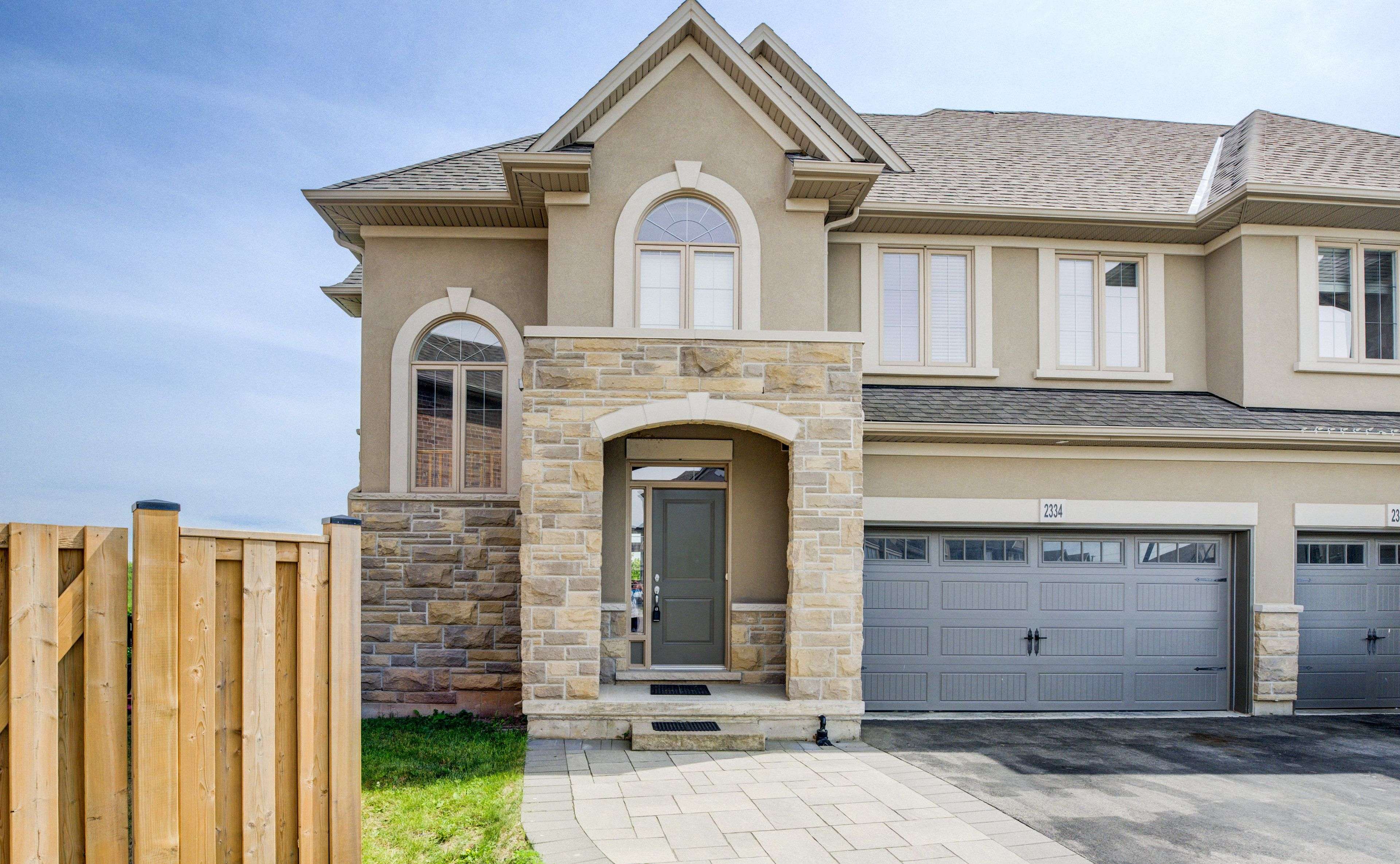 Oakville, ON L6M 1N9,2334 Natasha CIR
