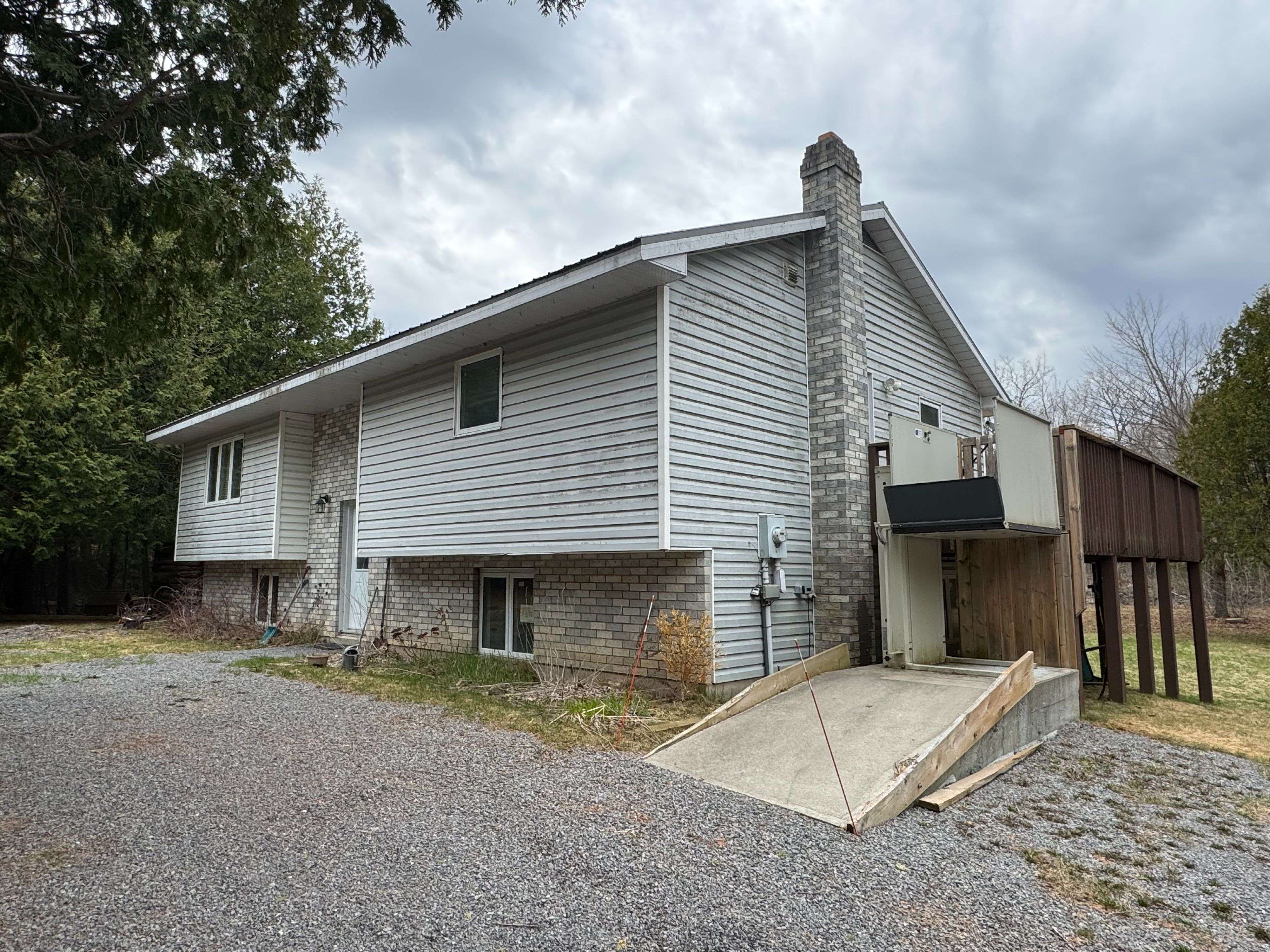 Centre Hastings, ON K0K 2M0,985 Twiddy RD