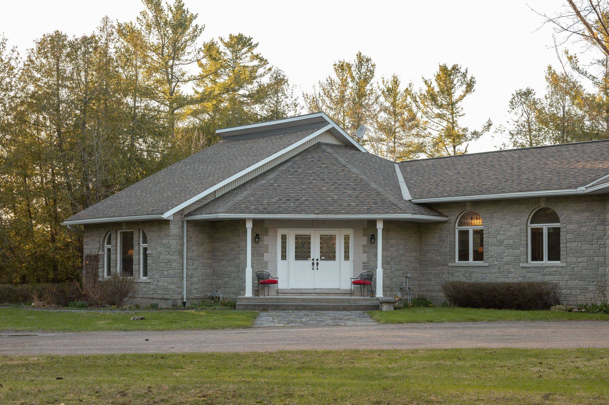 Arnprior, ON K7S 1R4,220 River RD