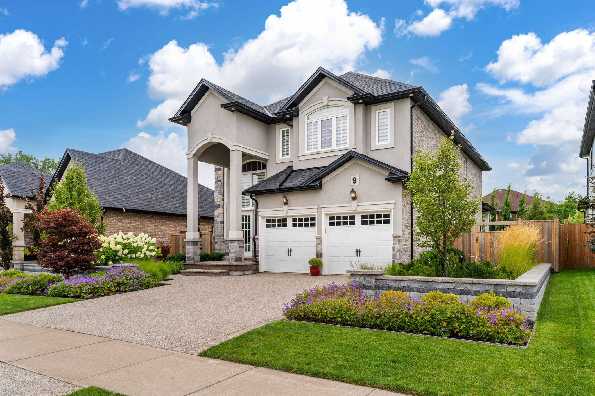 Niagara-on-the-lake, ON L0S 1J1,9 Angels DR