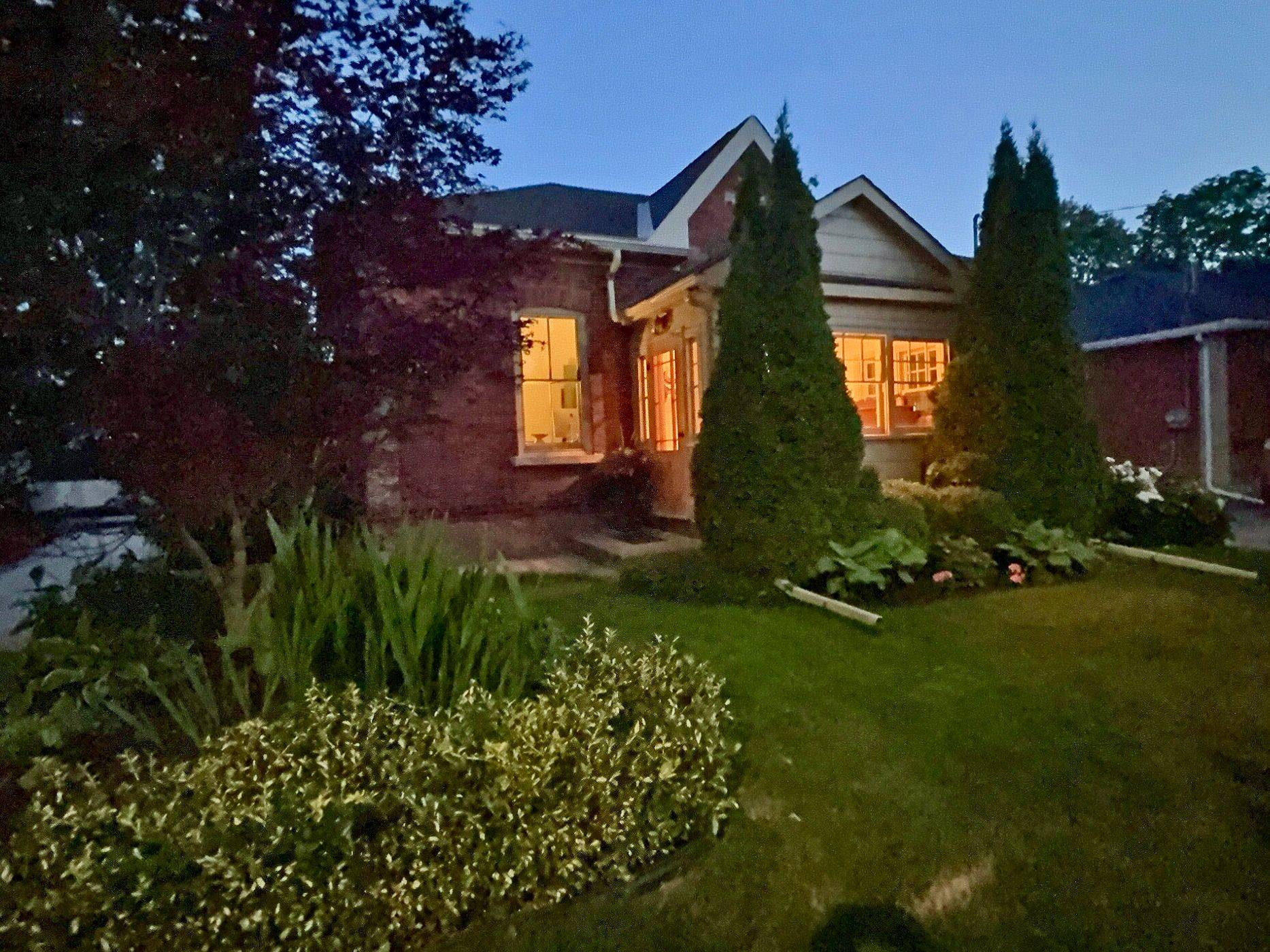 Stratford, ON N5A 3R4,131 Douro ST