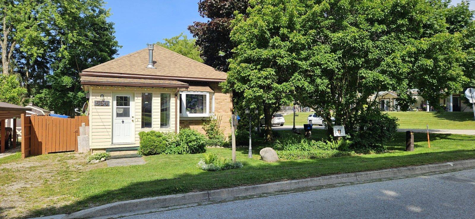 West Grey, ON N0G 1R0,594 William ST N