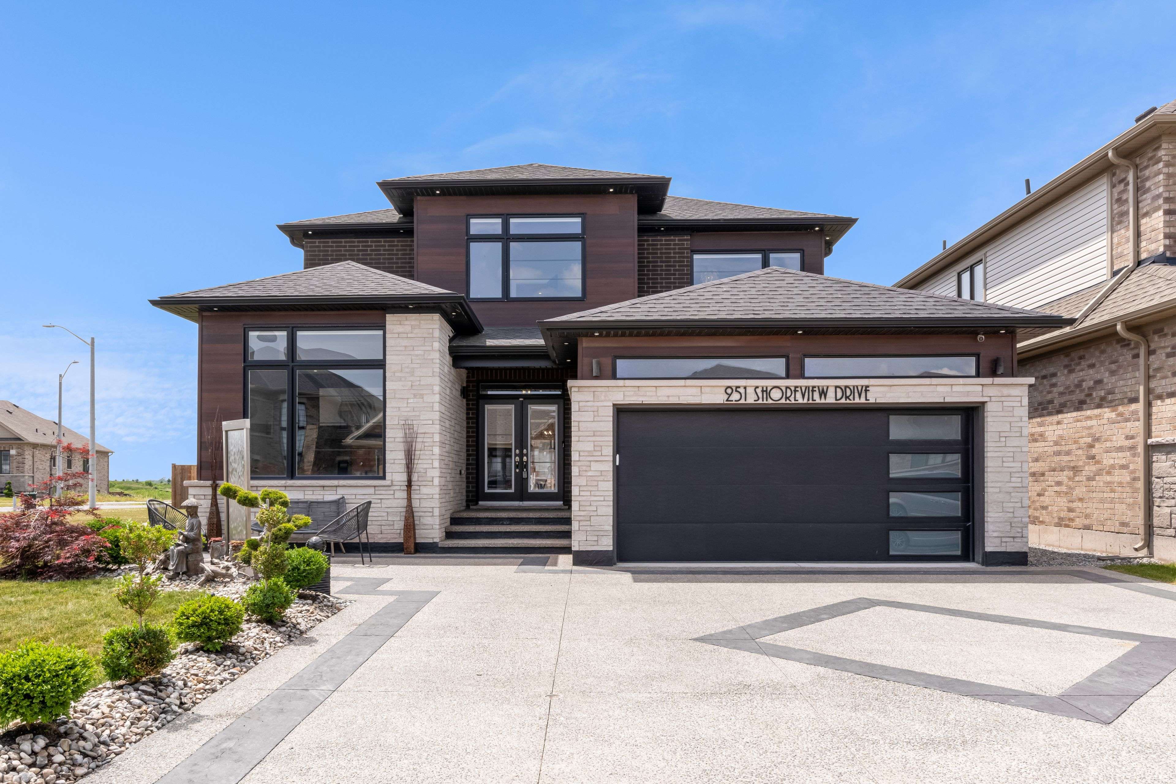 Welland, ON L3B 0H3,251 Shoreview DR