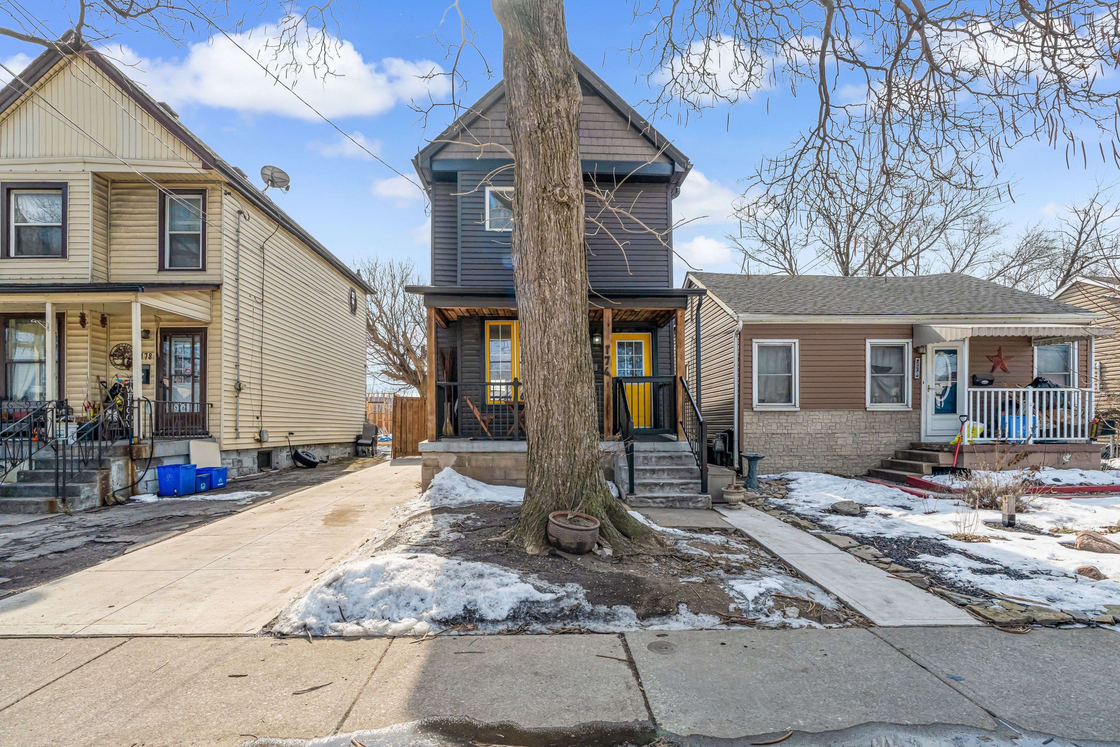 Hamilton, ON L8H 3H7,174 McAnulty BLVD