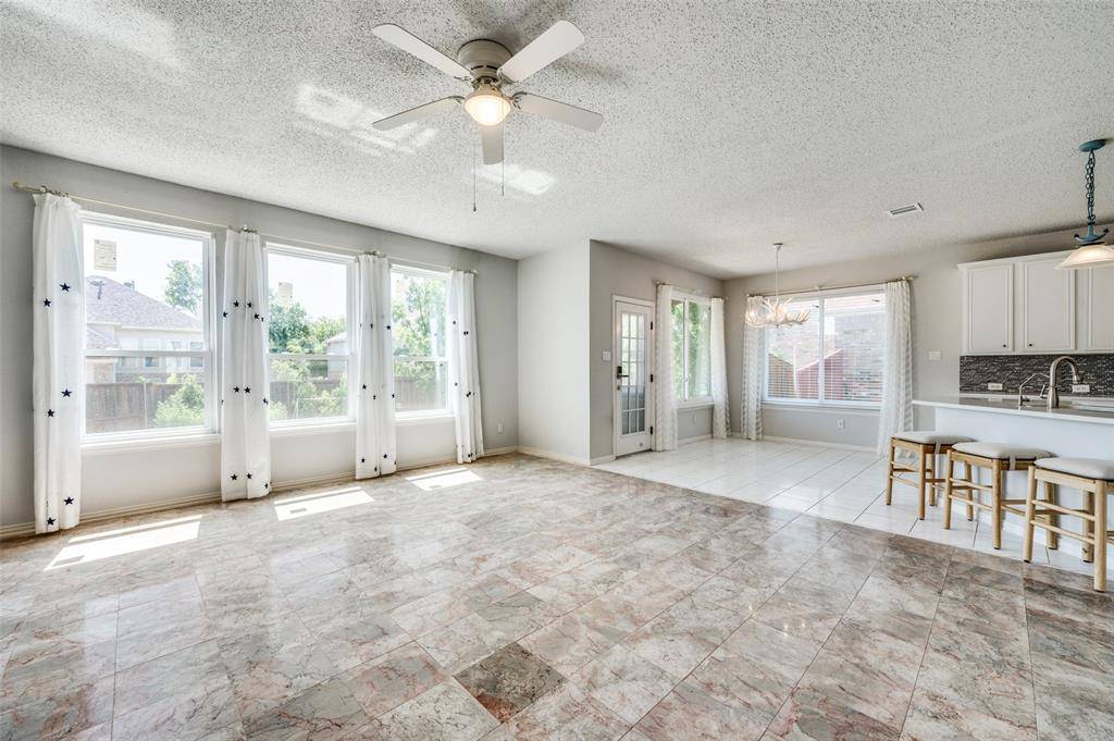 Plano, TX 75025,8224 Spring Valley Lane