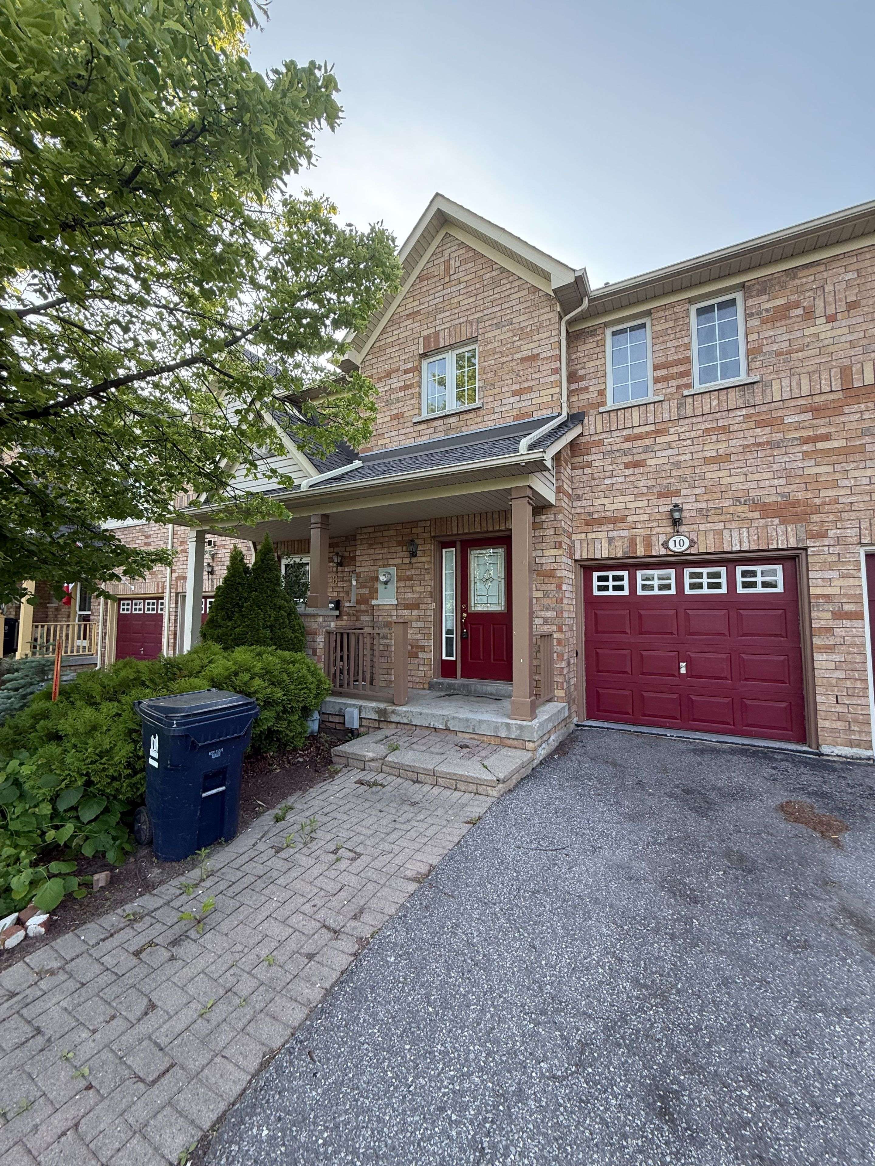 Toronto E10, ON M1C 5H6,10 Wuthering Heights RD