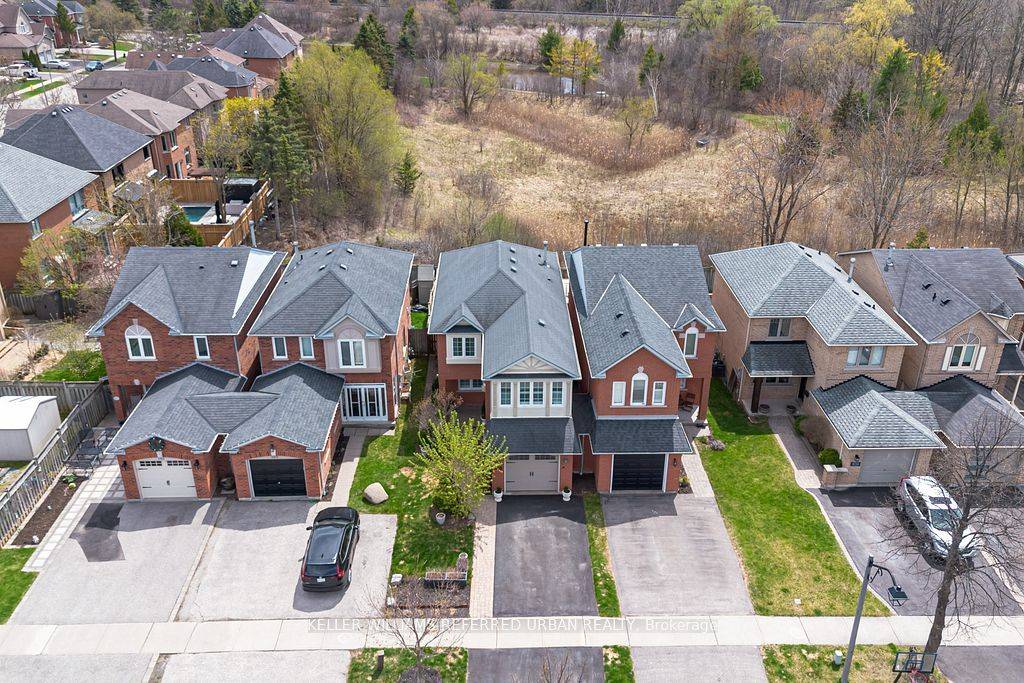 Pickering, ON L1V 6S3,105 White Pine CRES
