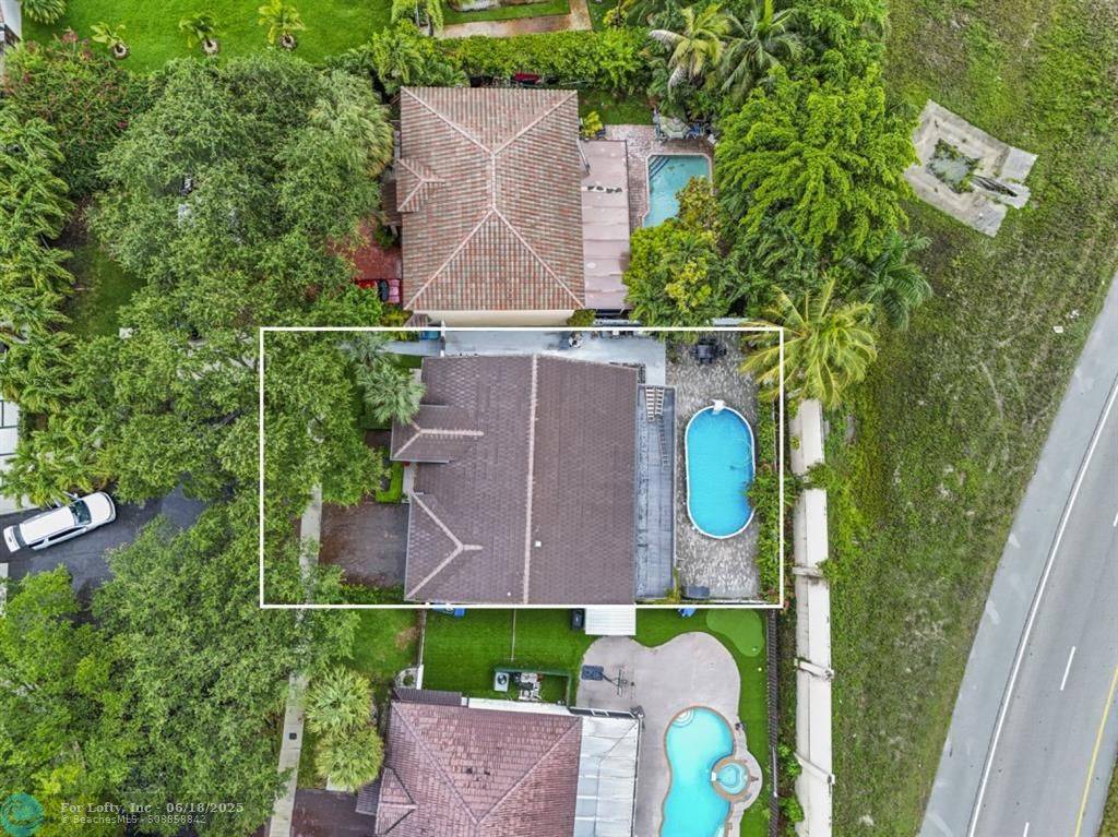 Hialeah, FL 33018,8984 NW 187th St