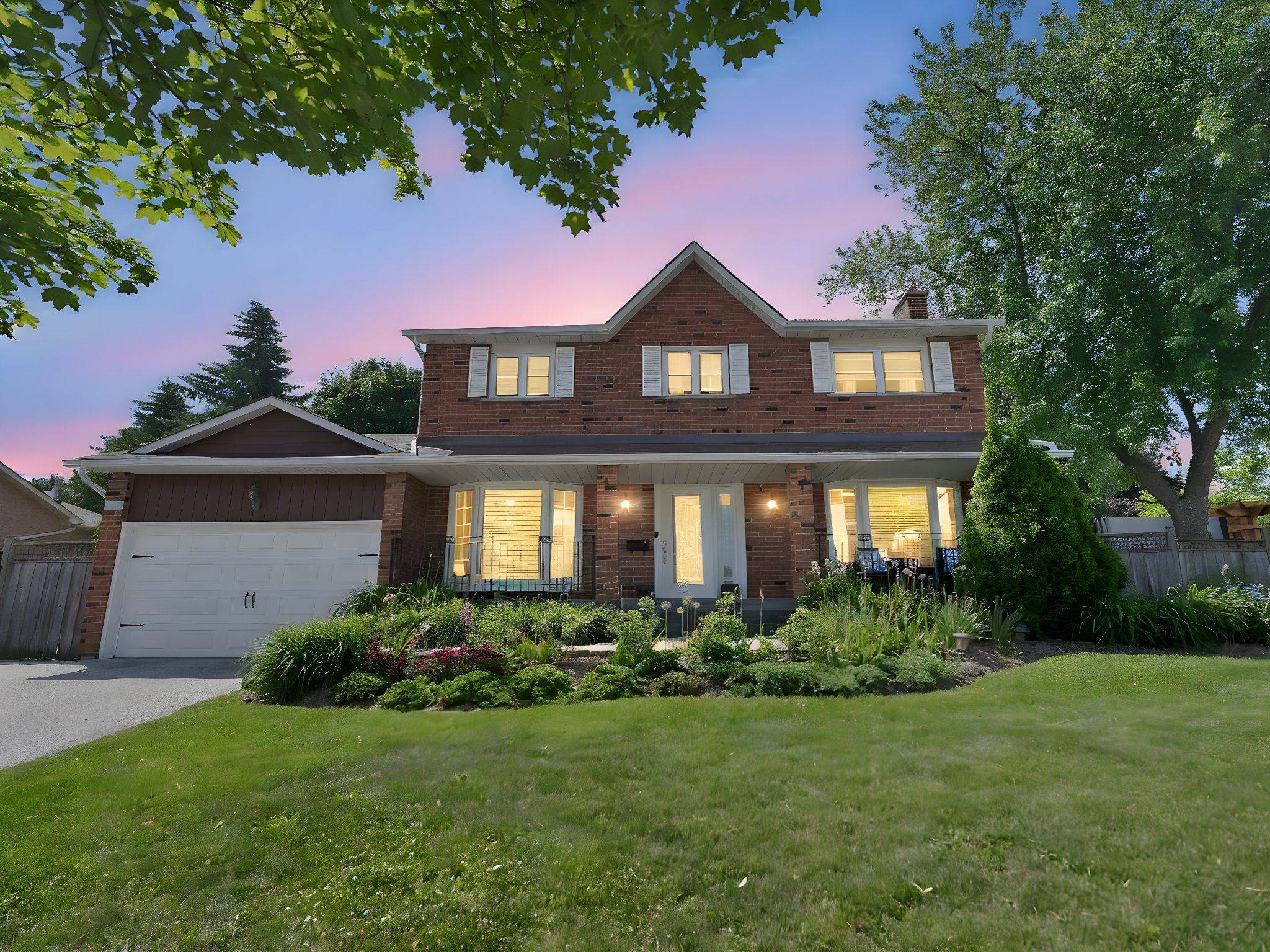 Newmarket, ON L3Y 6J3,204 London RD