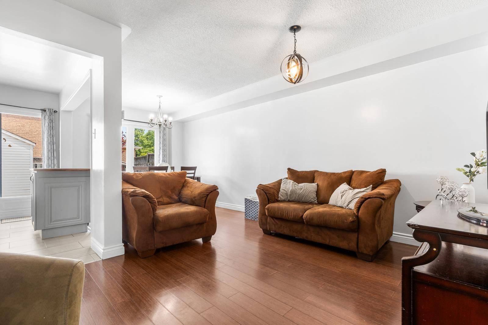 Mississauga, ON L5N 6Z8,6865 Dillingwood DR