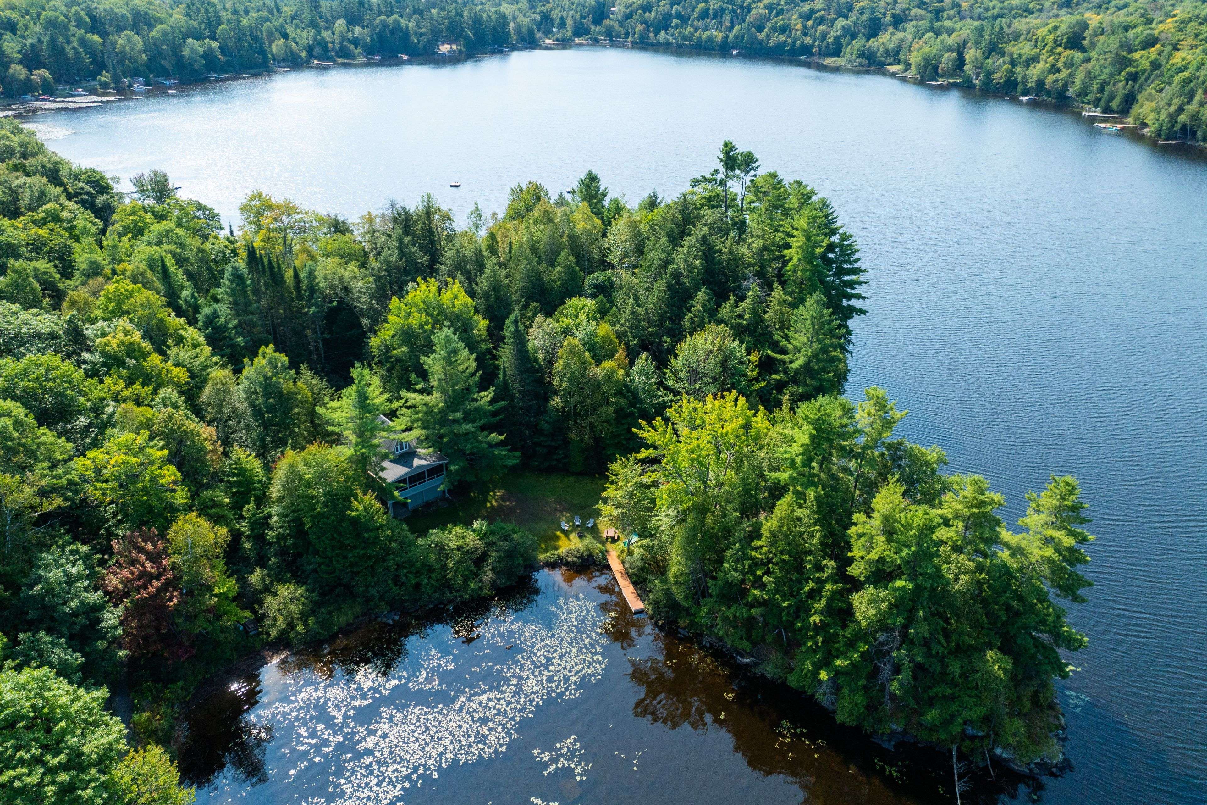 Lake Of Bays, ON P0B 1A0,1025 McCabe RD