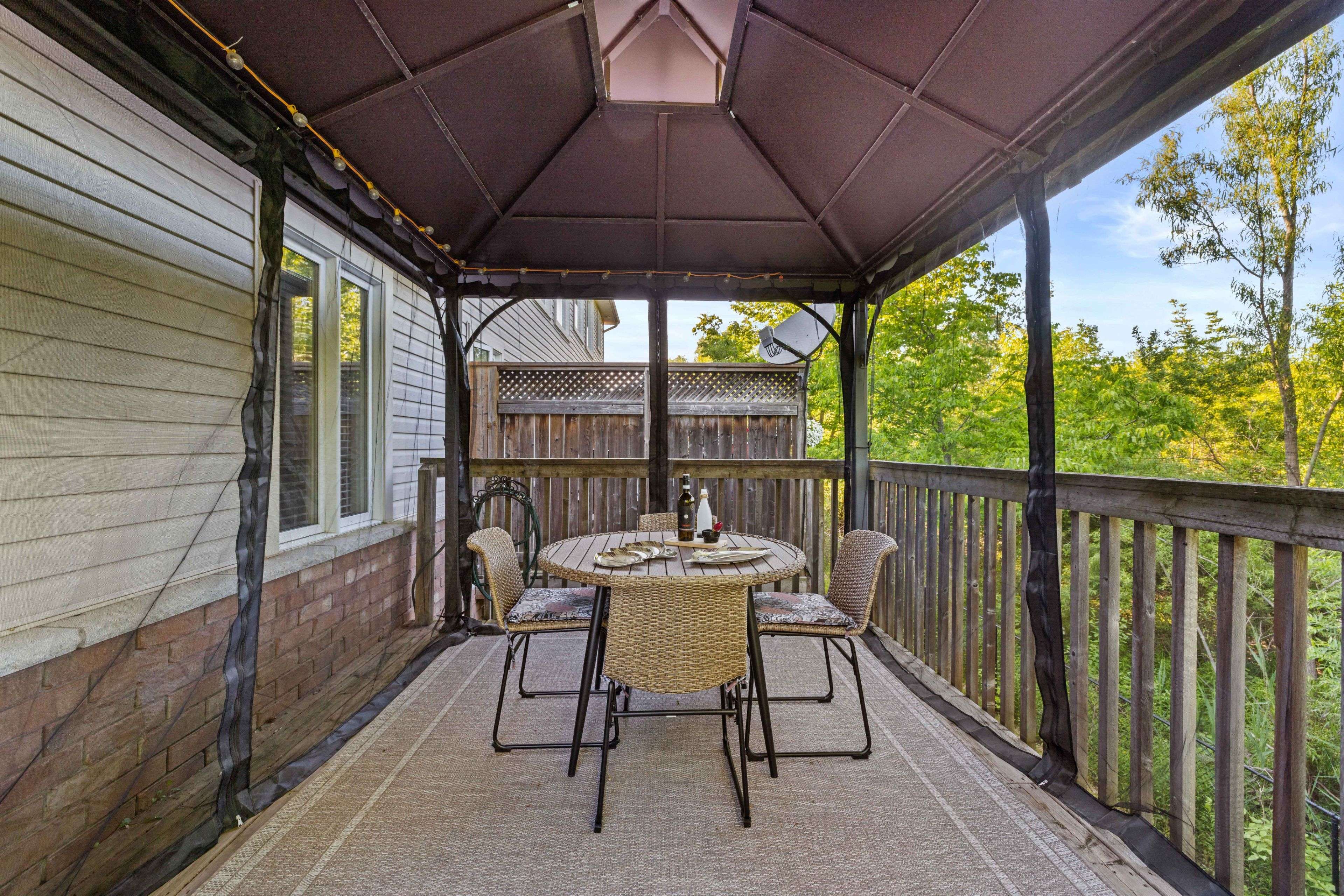 Peterborough West, ON K9J 8R7,909 Wentworth ST #15