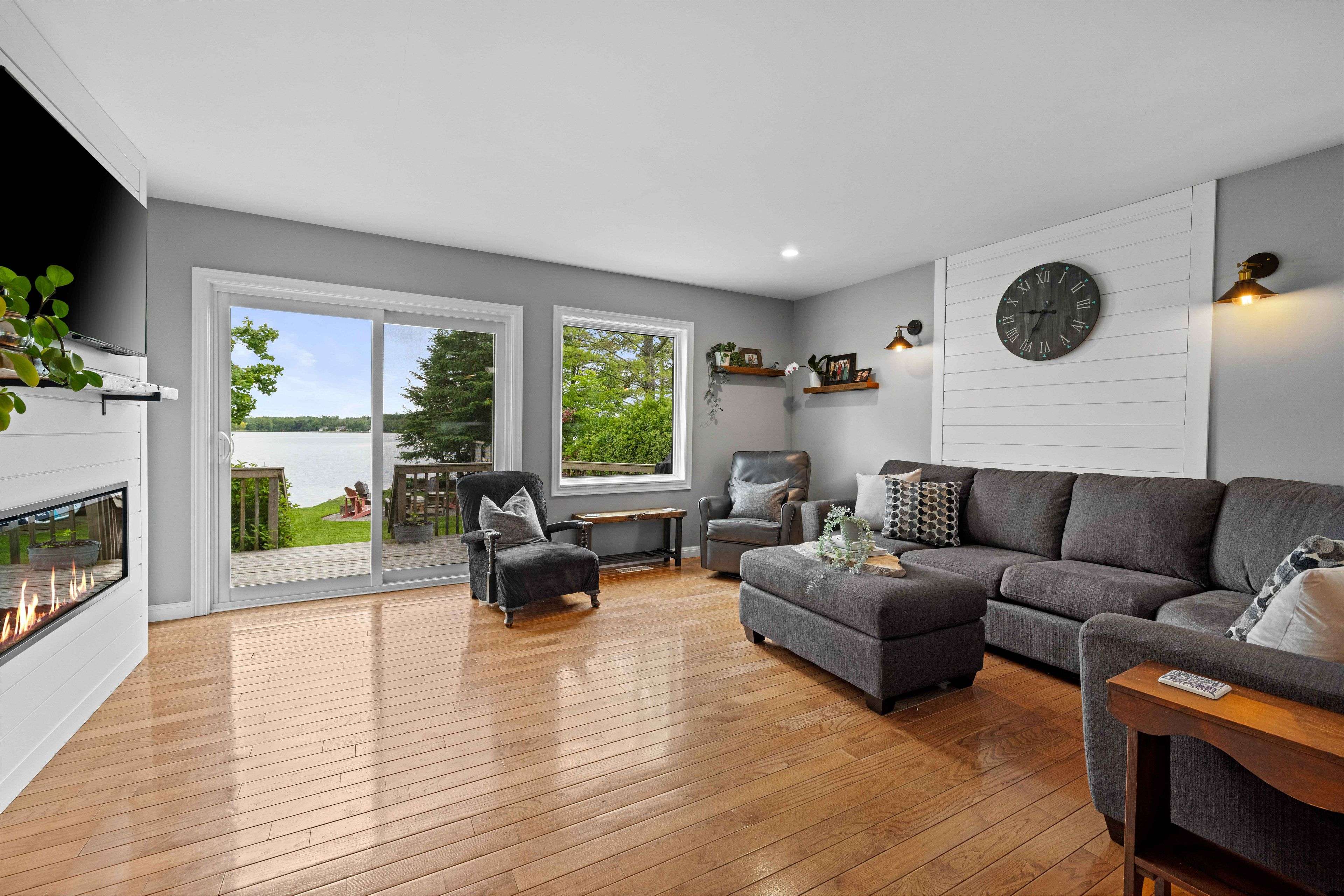 Kawartha Lakes, ON K0M 2T0,586 Birch Point RD