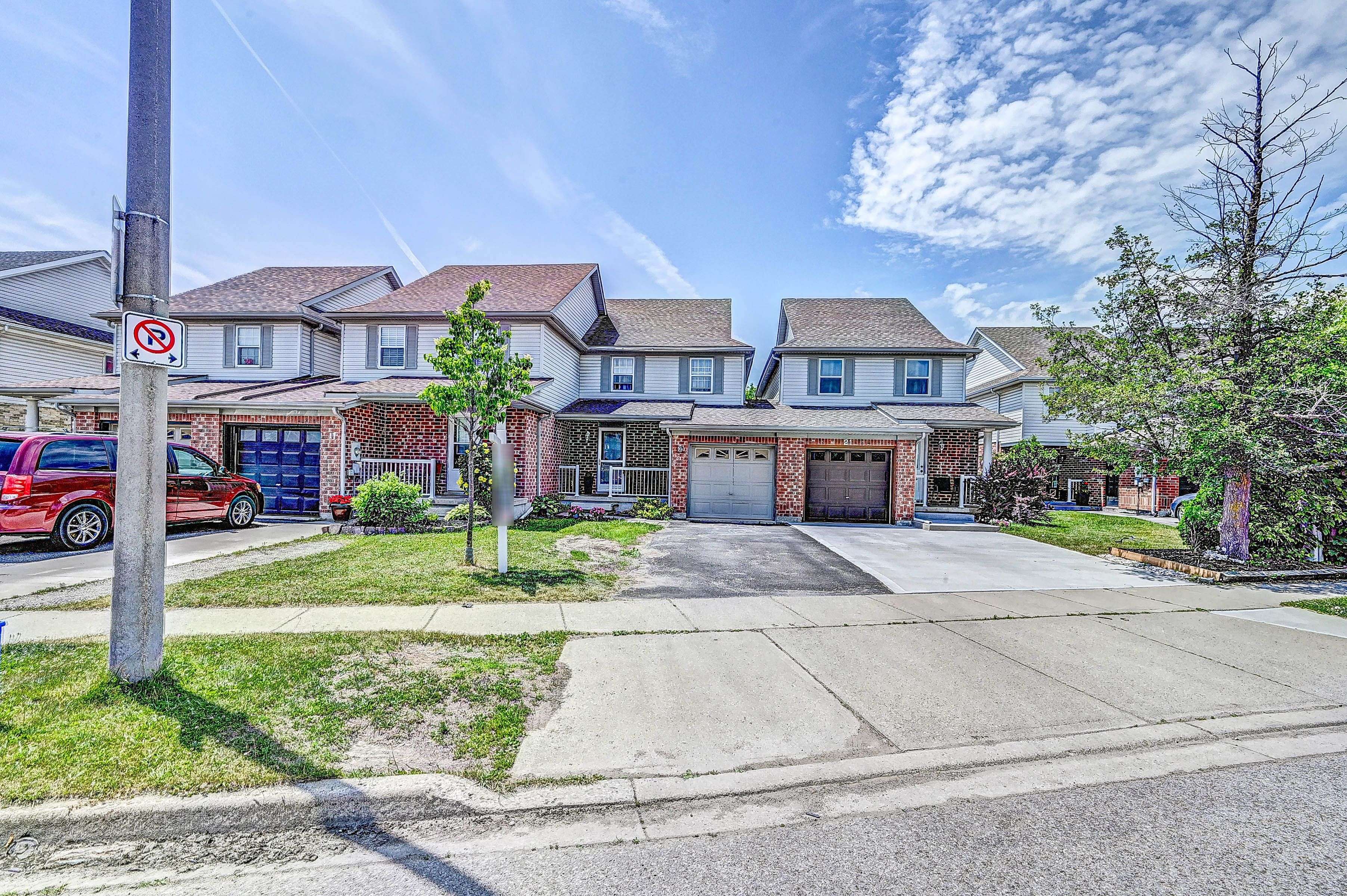 Cambridge, ON N3H 5R1,19 Watch Hill LN