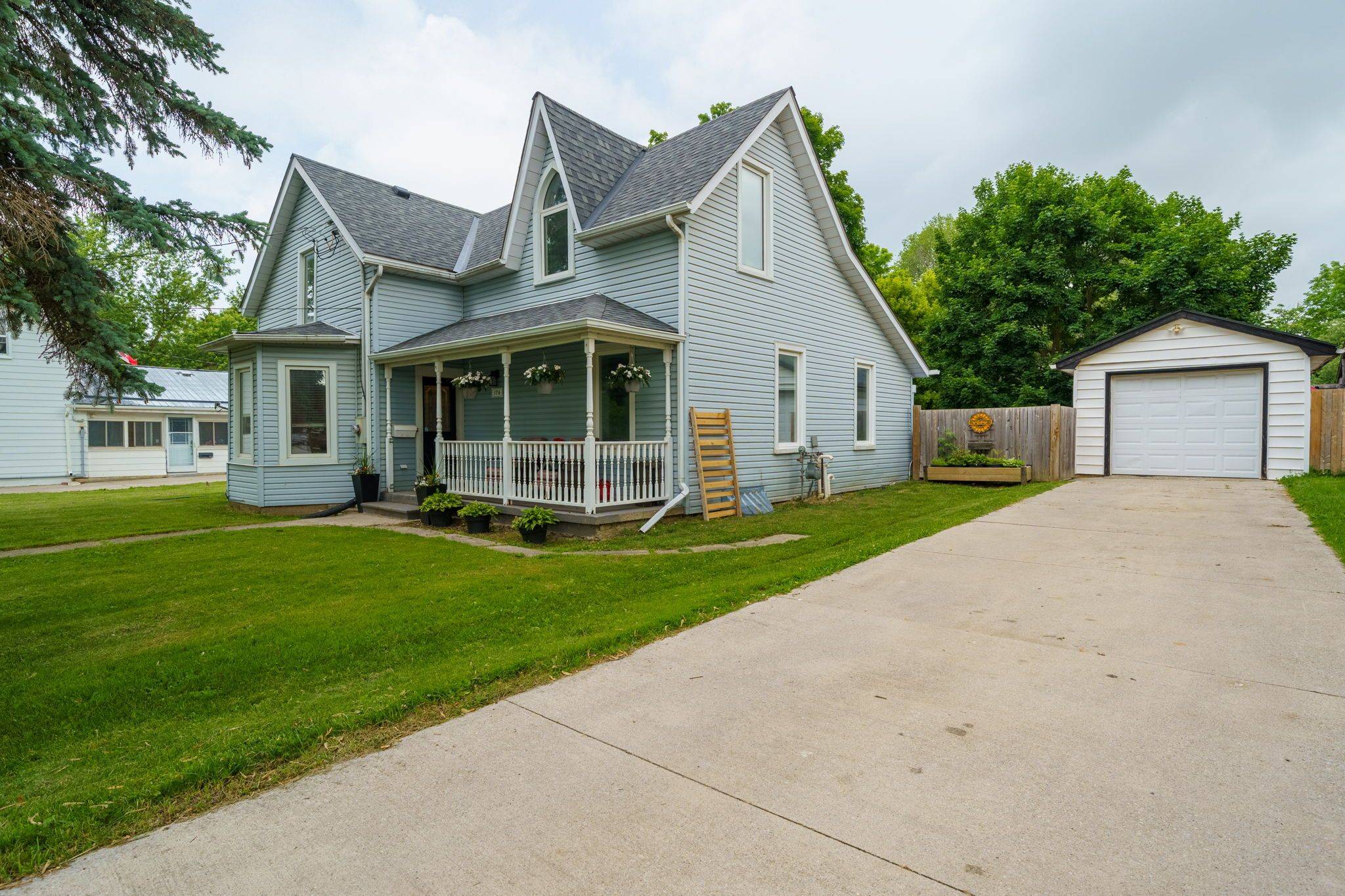 North Middlesex, ON N0M 2K0,176 Mill ST