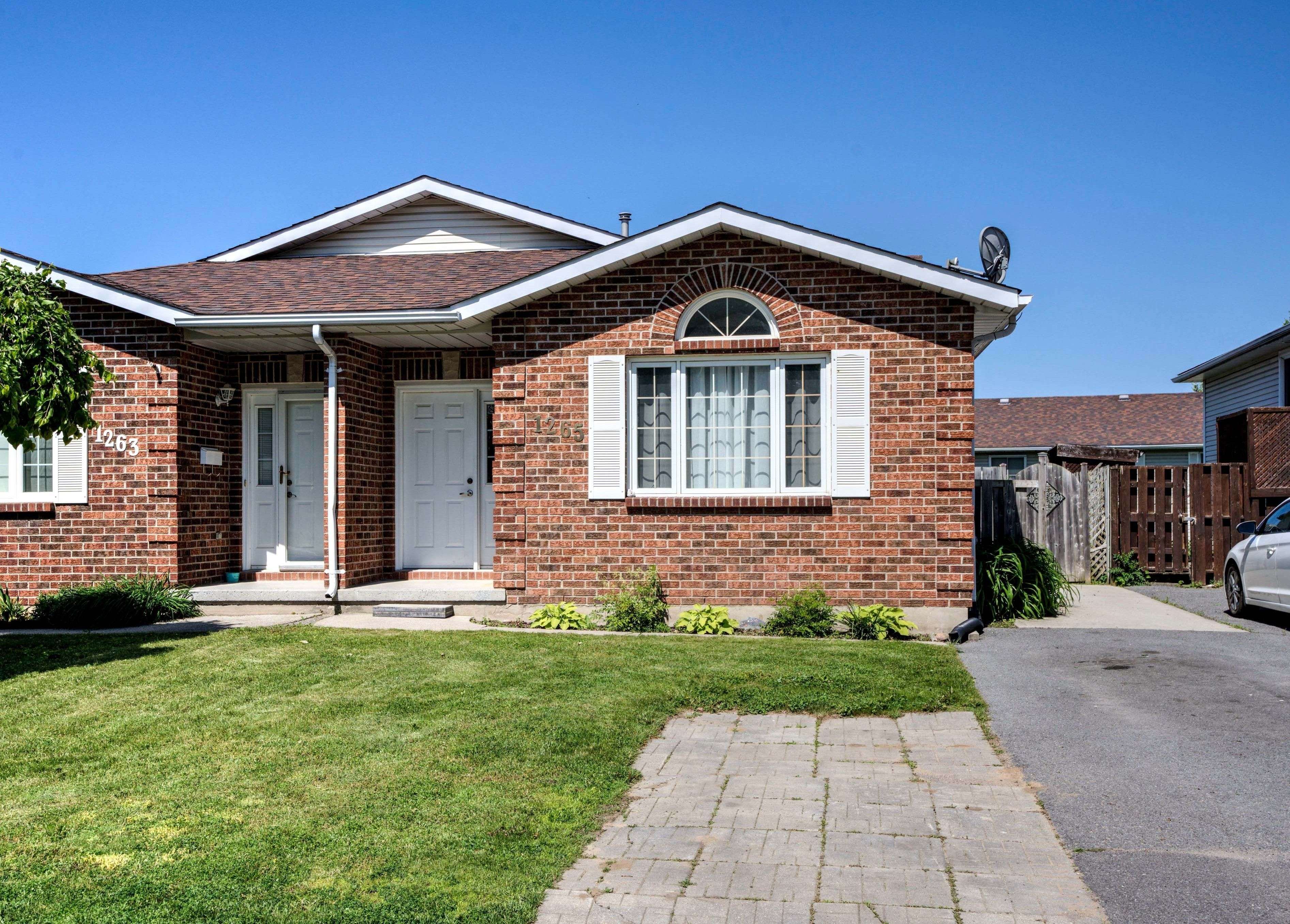Kingston, ON K7P 2Y9,1265 Birchwood DR