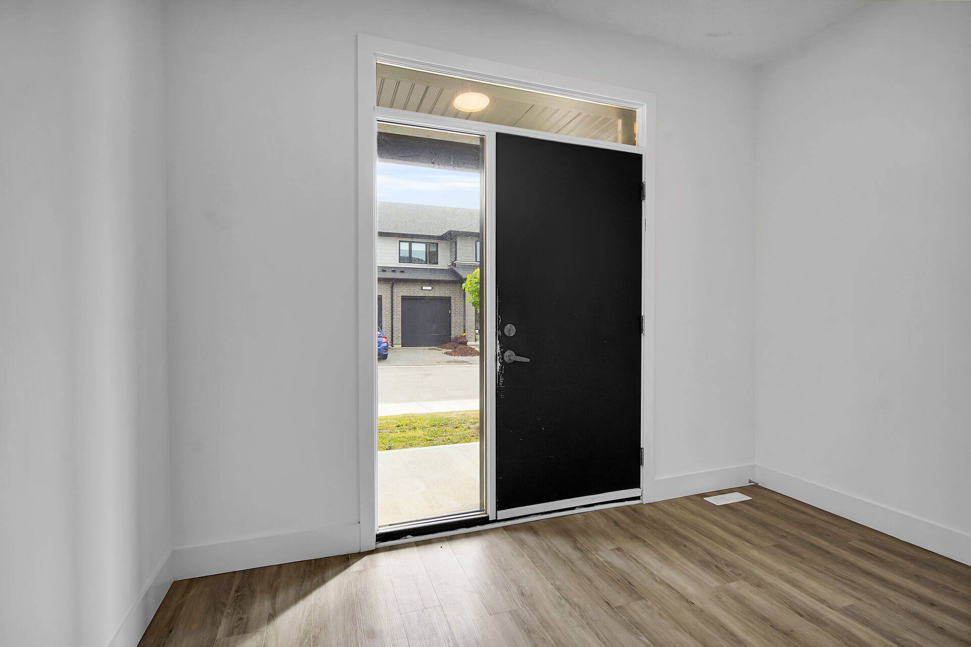 London South, ON N6L 0G8,3635 Southbridge AVE #31