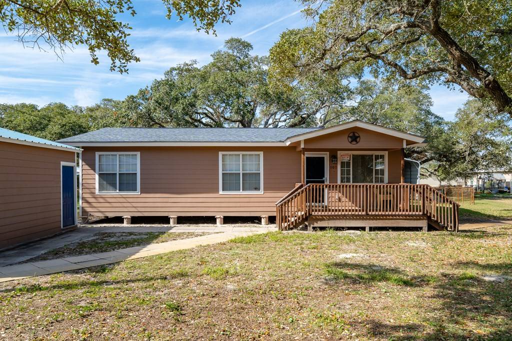 Rockport, TX 78382,107 Kelly Ln