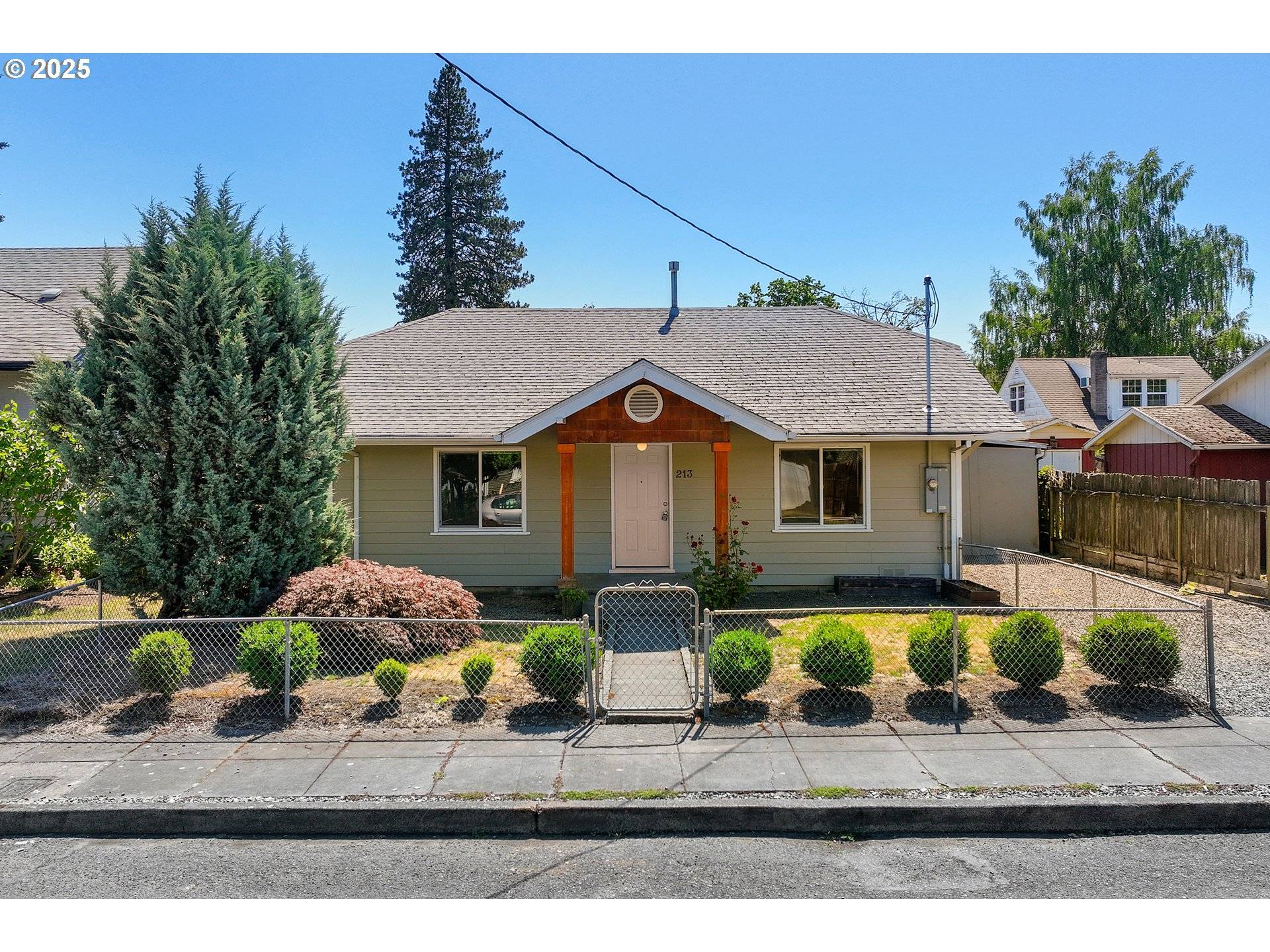 Molalla, OR 97038,213 ENGLE AVE