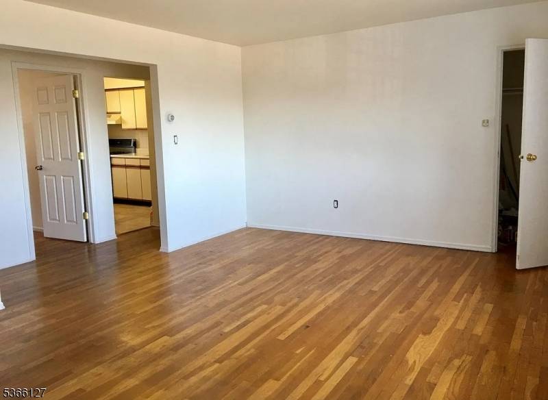 Parsippany-troy Hills Twp., NJ 07950,2467 State Route 10 #4B