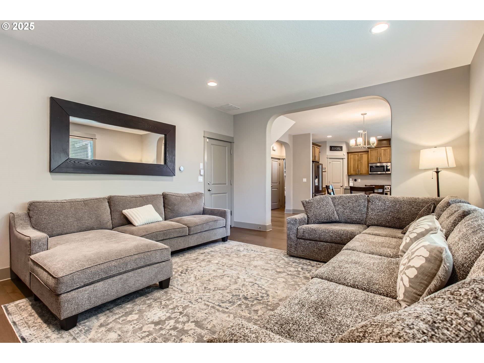 Portland, OR 97223,8326 SW OAK ST