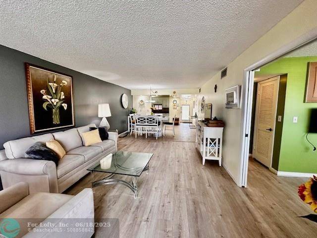 Pembroke Pines, FL 33025,8961 S Hollybrook Blvd  #210
