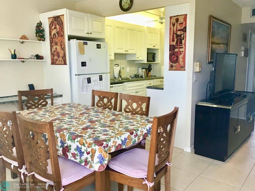 Boca Raton, FL 33434,4004 Exeter A #4004