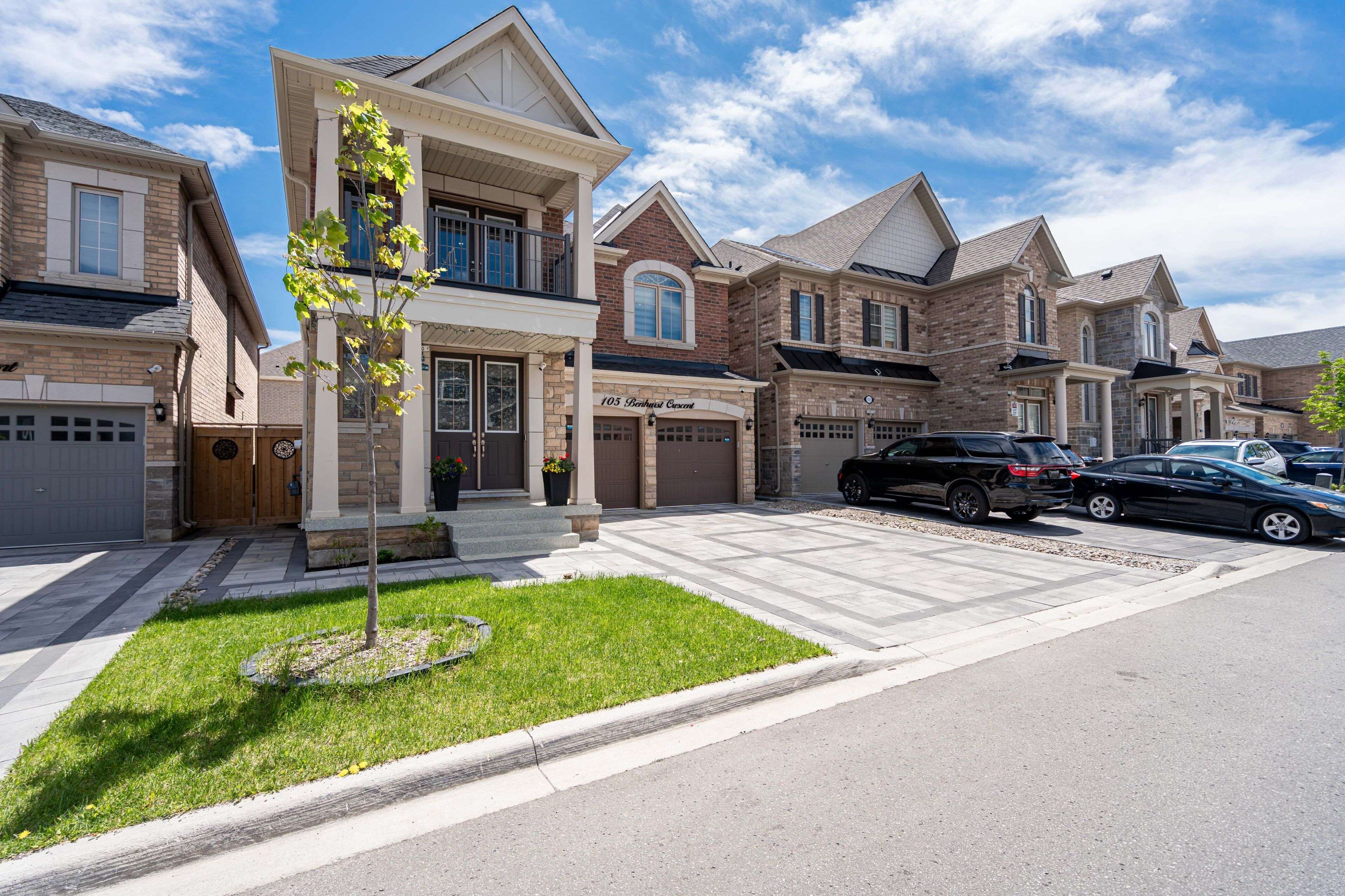 Brampton, ON L7A 5A4,105 Benhurst CRES