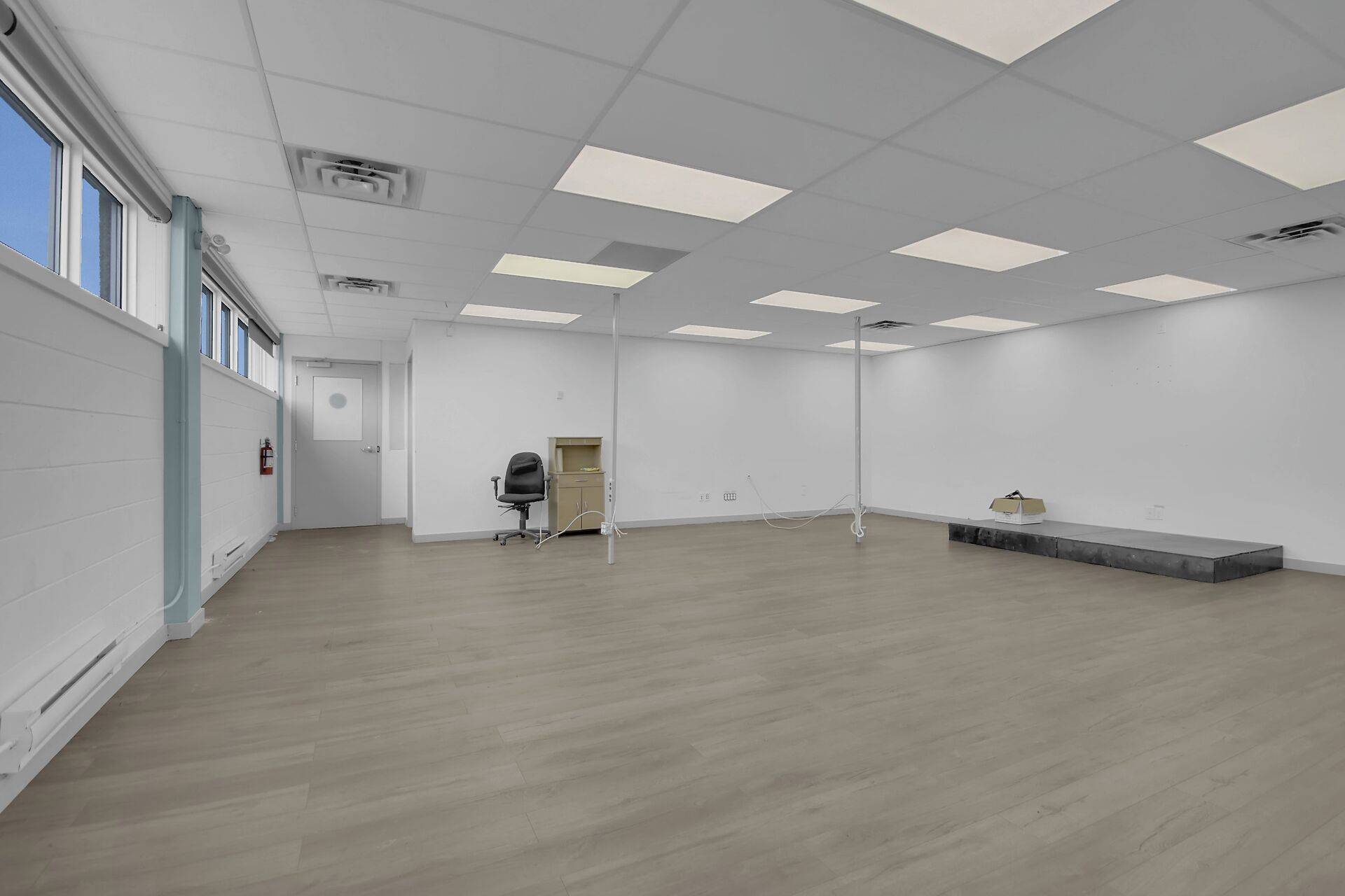 West Centre Town, ON K1Y 2Y1,981 Wellington ST #400