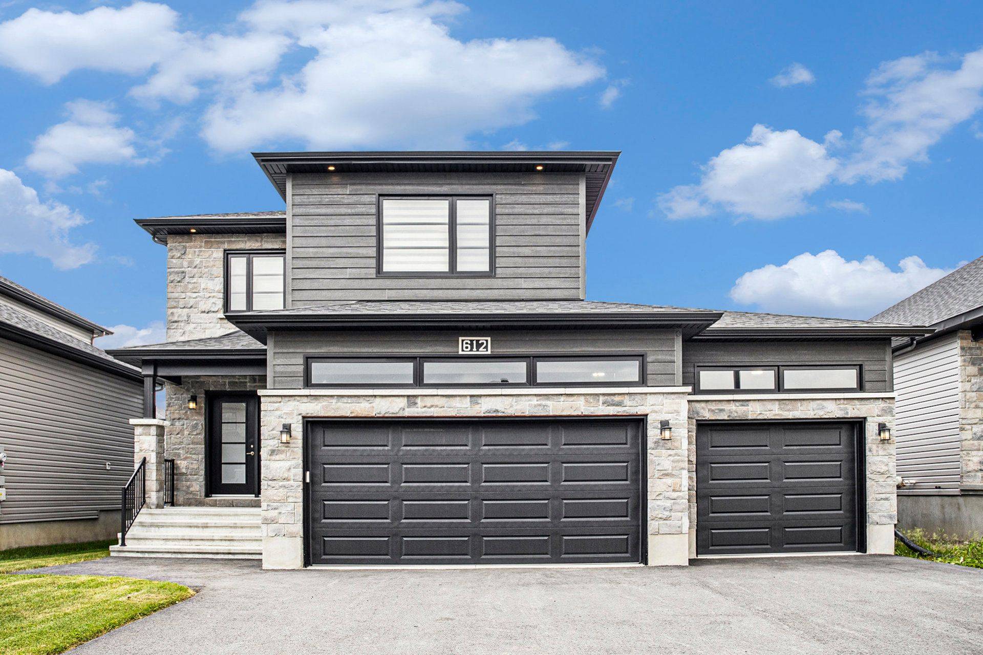 Russell, ON K0A 1W0,612 Geneva CRES