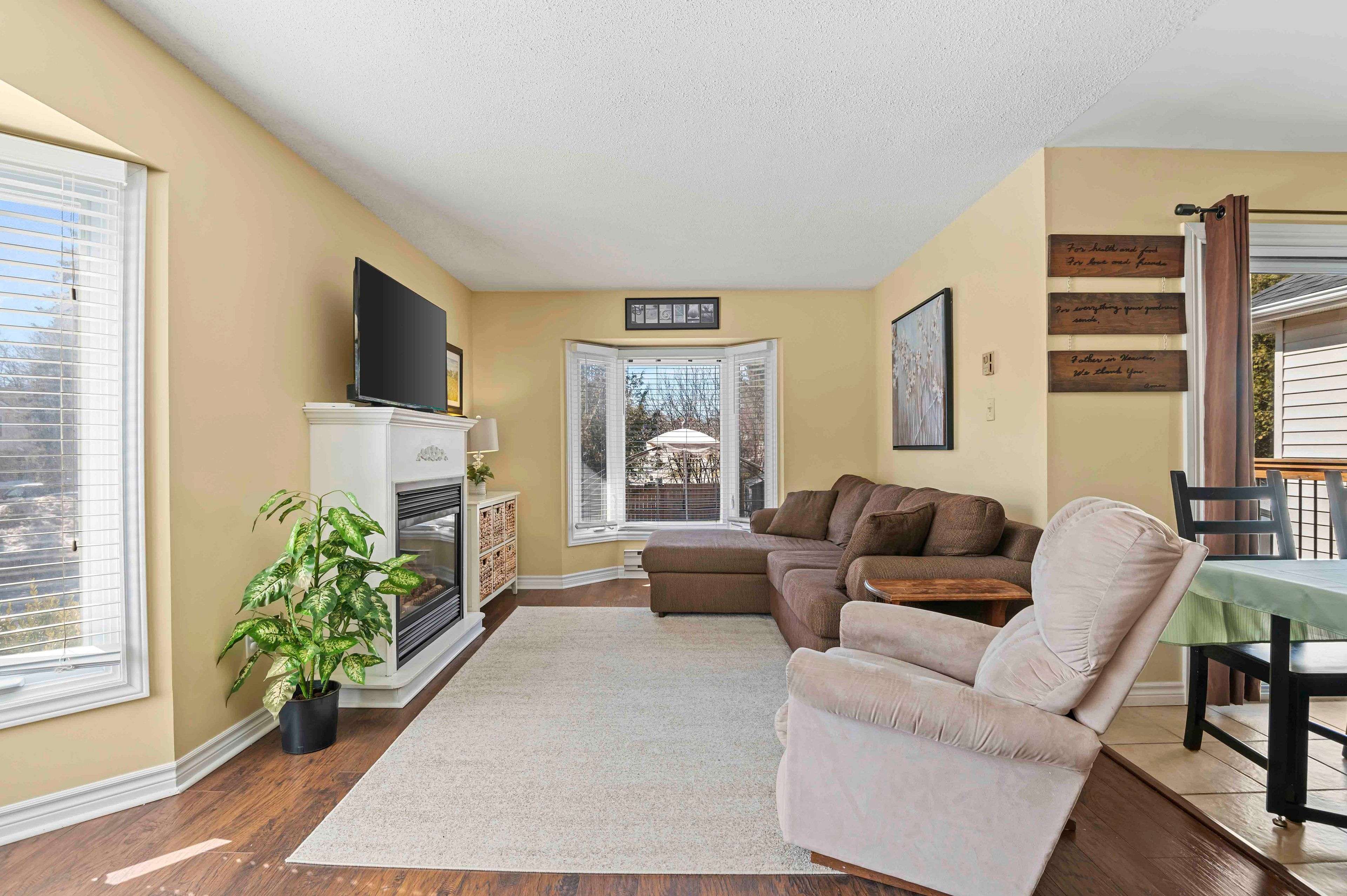 Shelburne, ON L9V 3A9,300 Shelburne PL