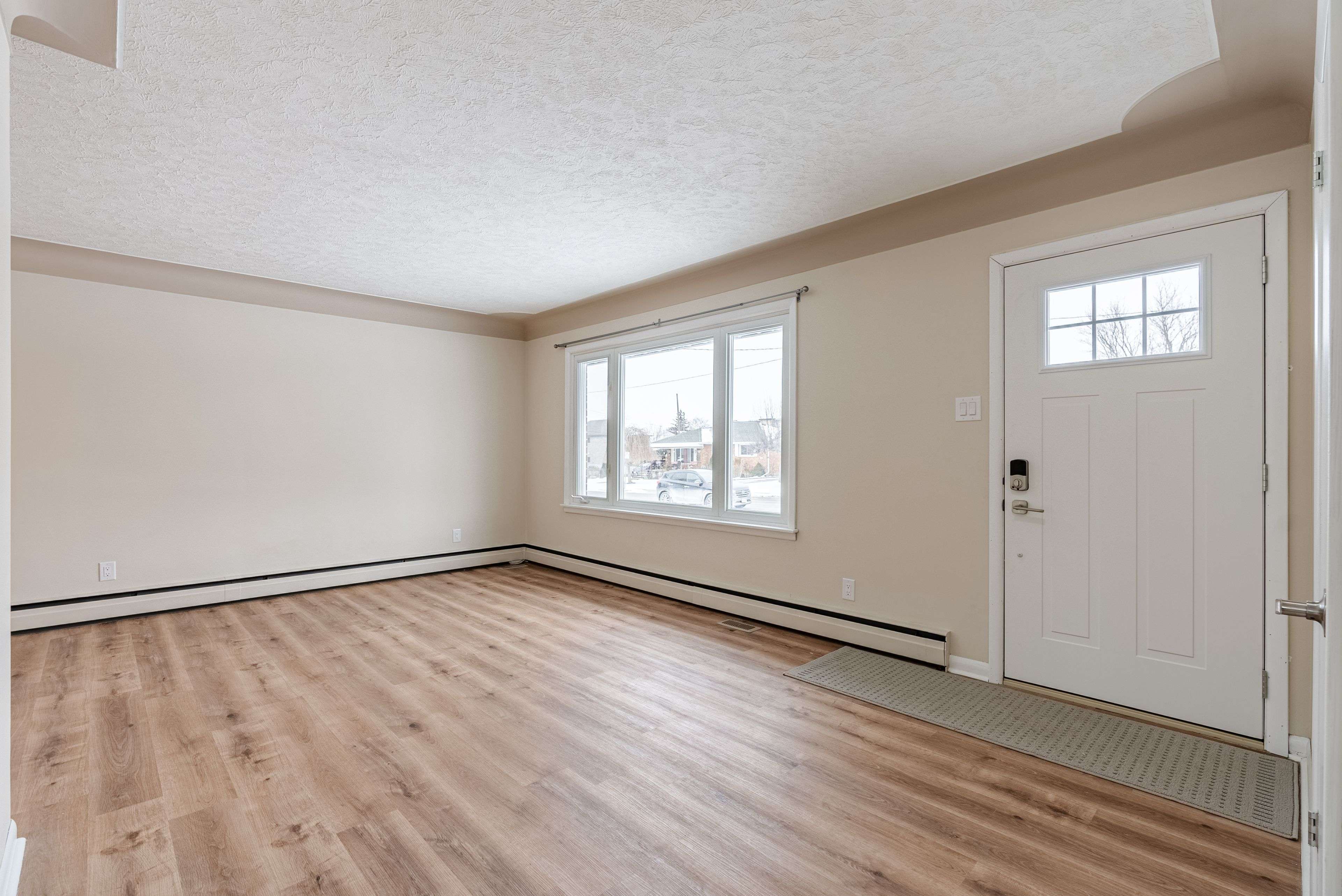 St. Thomas, ON N5R 2G8,177 Myrtle ST #Upper