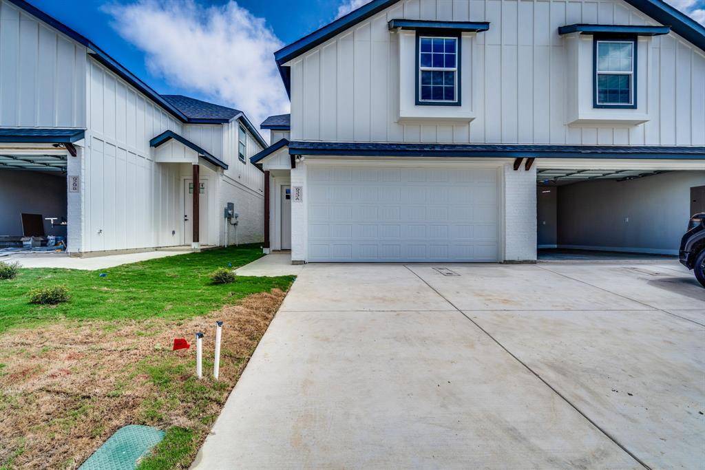 Grandview, TX 76050,916 Cooksey Court #A