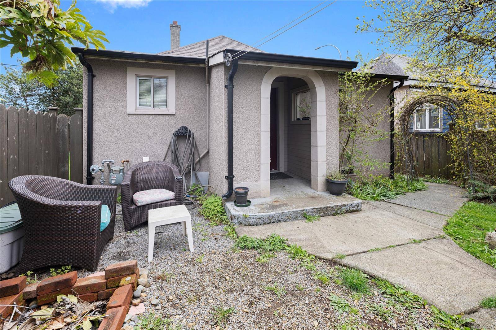 Nanaimo, BC V9R 4V1,724 Nicol St
