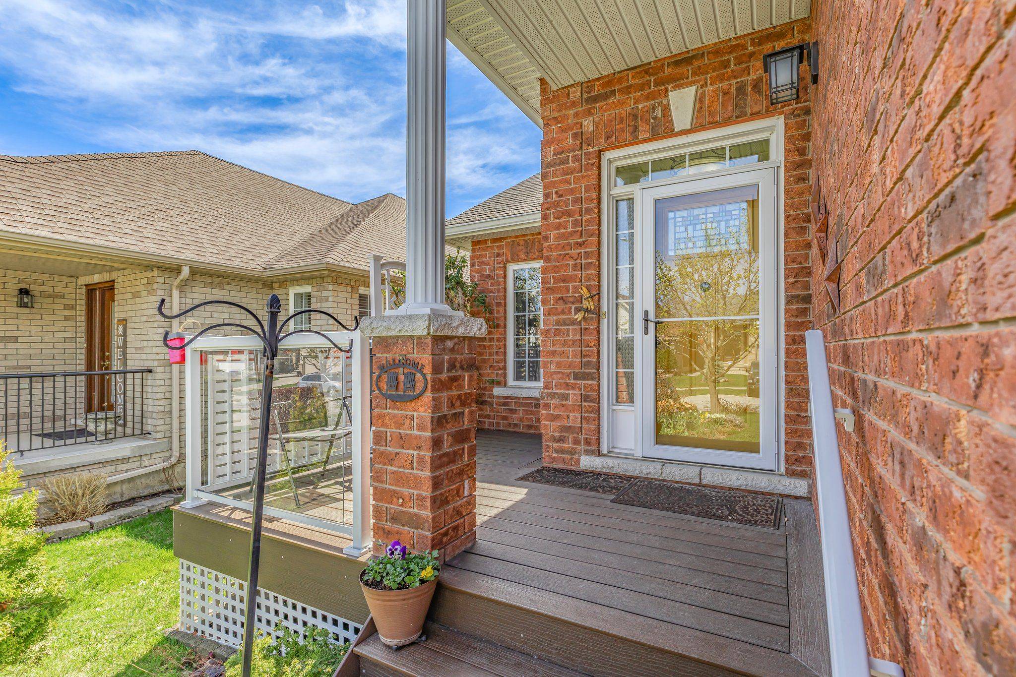 Bradford West Gwillimbury, ON L3Z 3E9,59 Highland TER