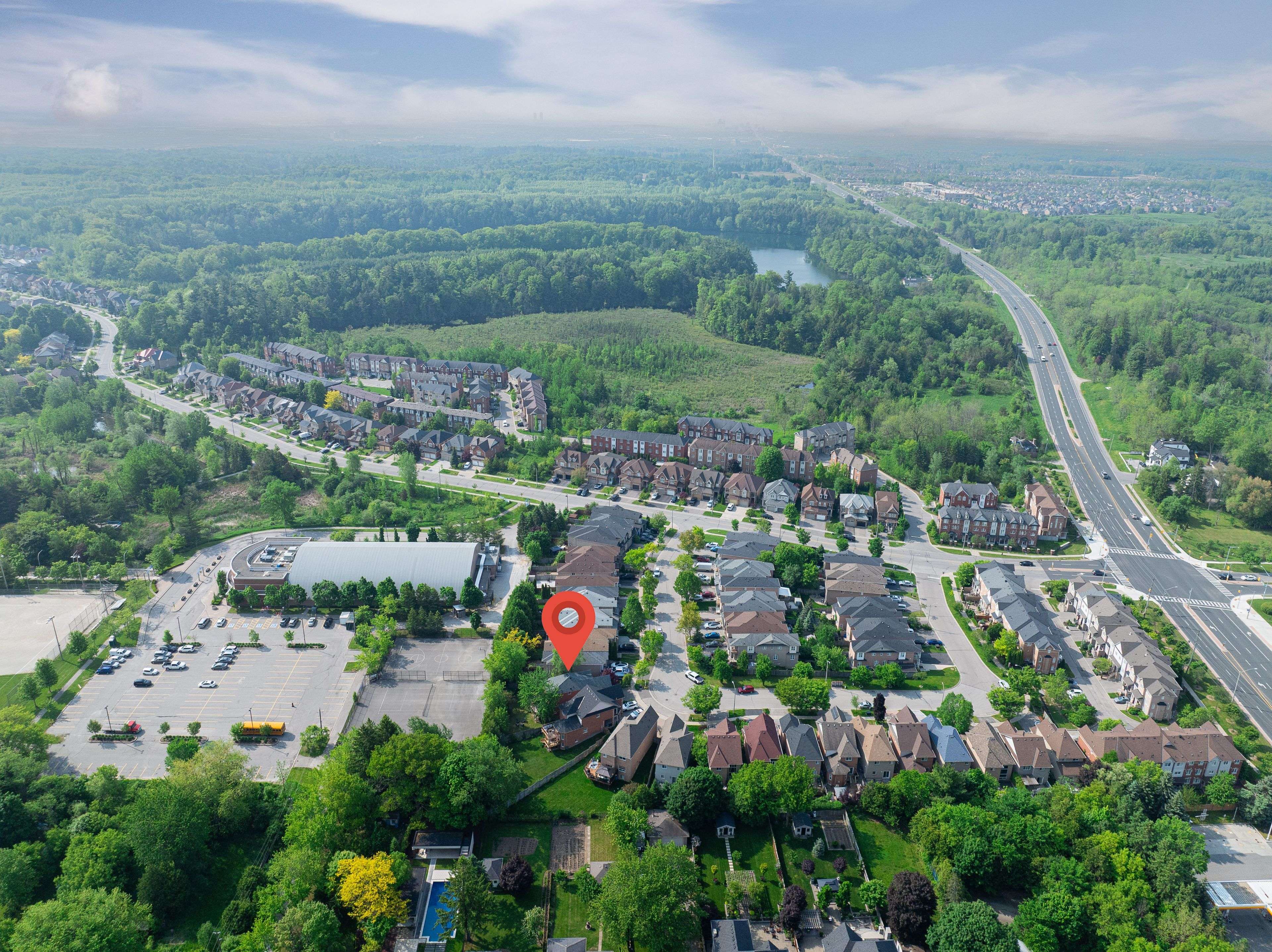 Richmond Hill, ON L4E 3X6,52 Carousel CRES