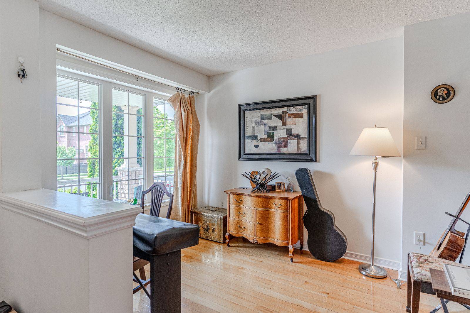 Barrie, ON L4M 0B1,116 Empire DR