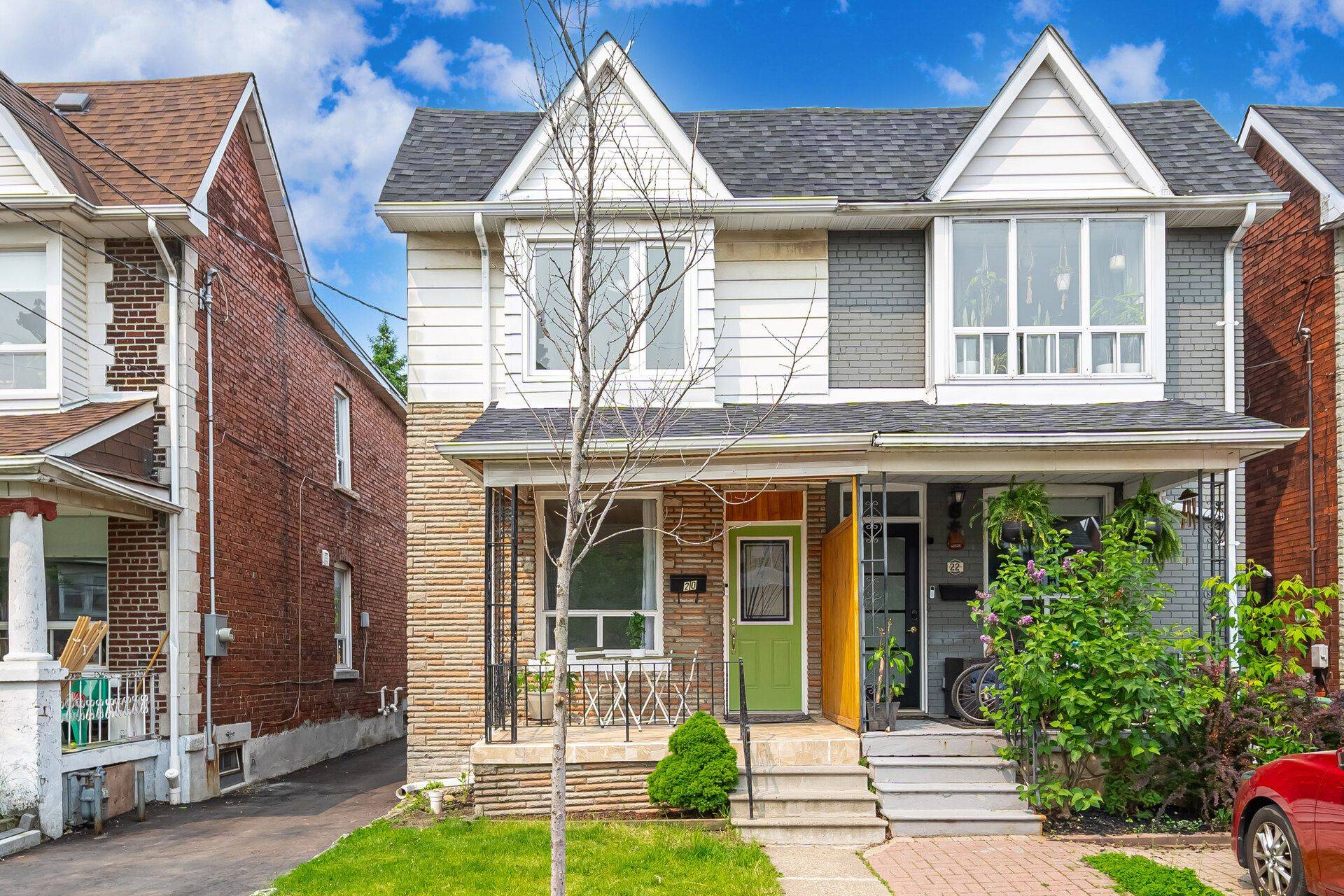 Toronto W03, ON M6N 3Z4,20 Royal ST