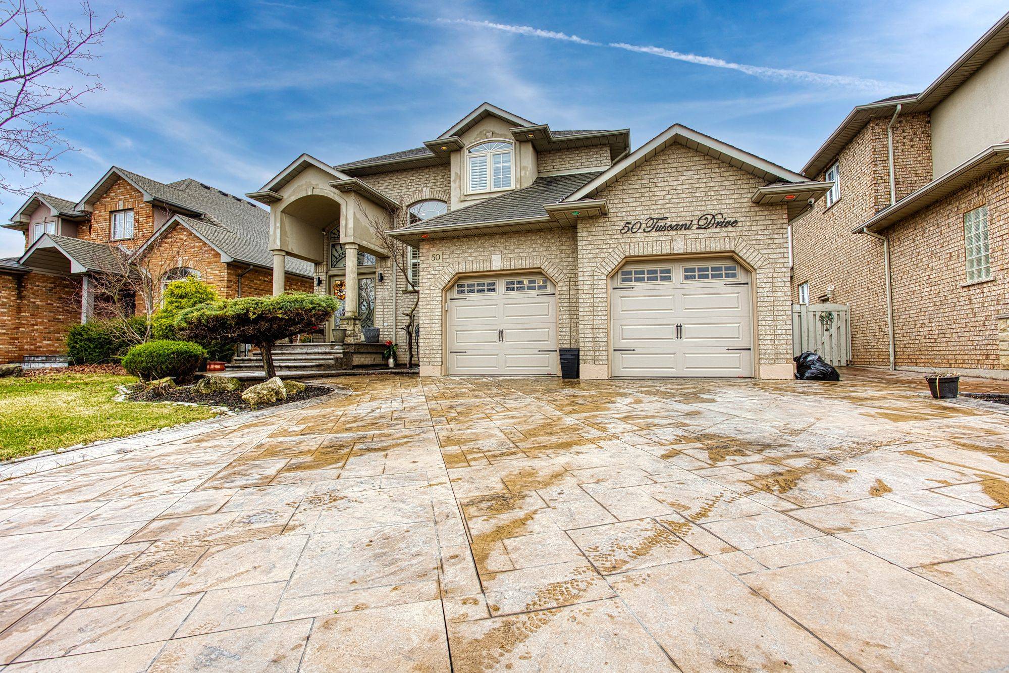 Hamilton, ON L8E 5W4,50 Tuscani DR