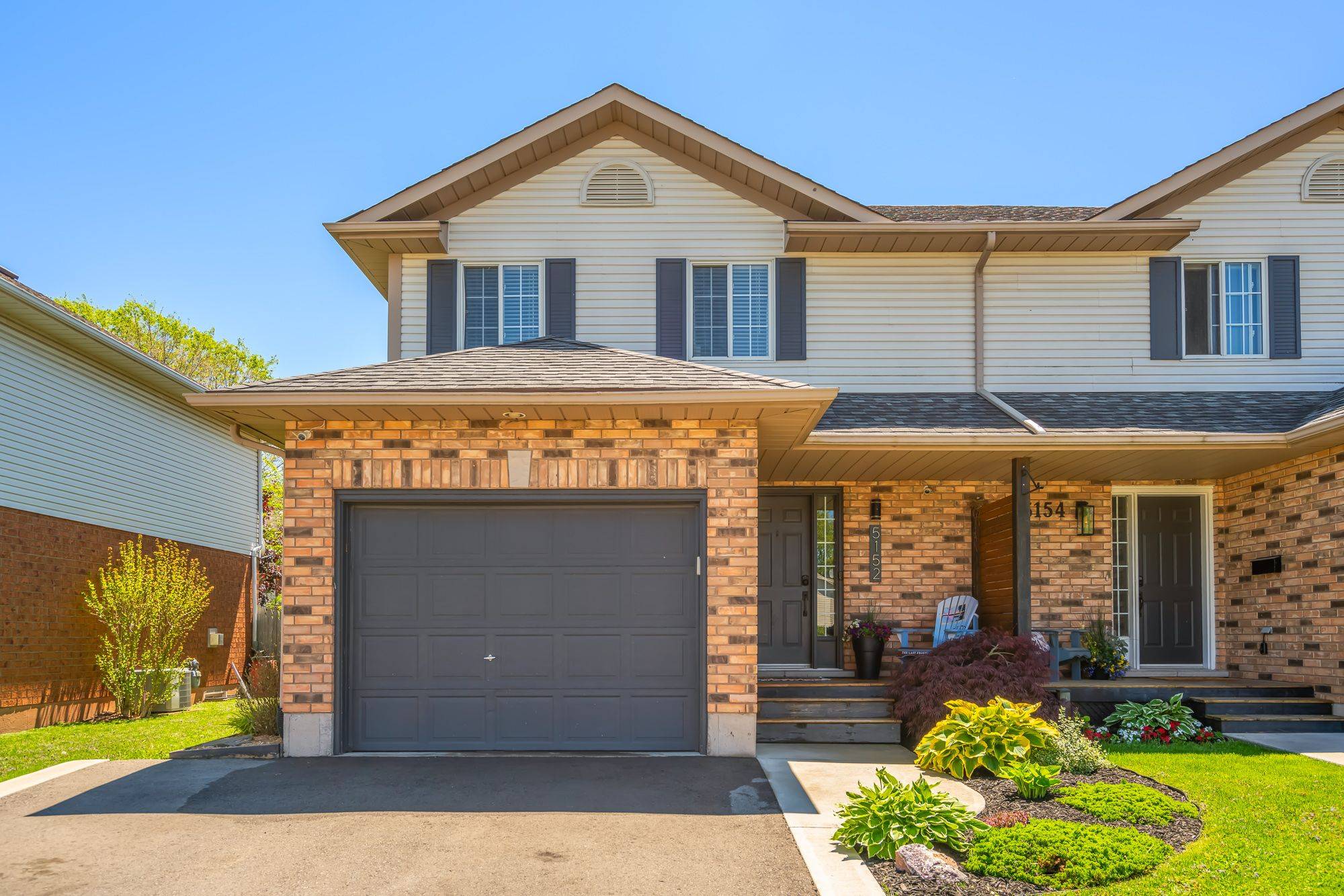 Lincoln, ON L0R 1B8,5152 Mulberry DR