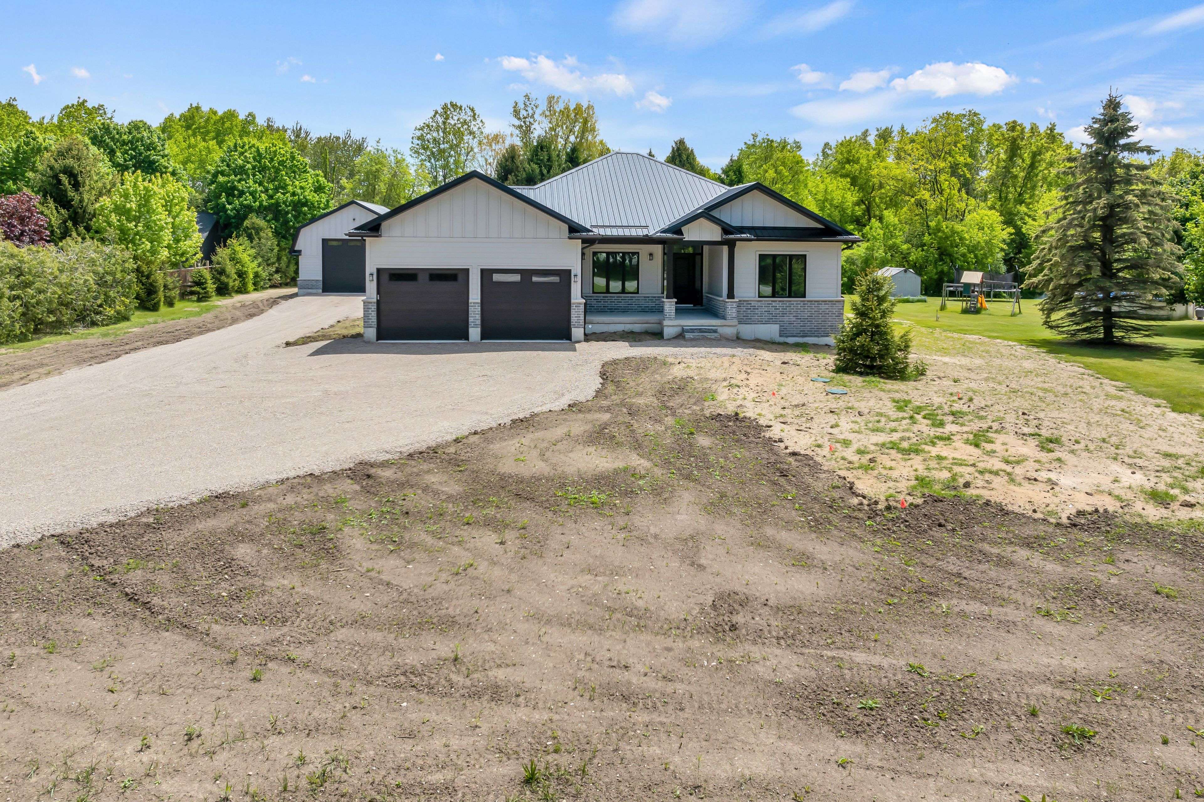 Lambton Shores, ON N0M 1T0,8357 Goosemarsh Line