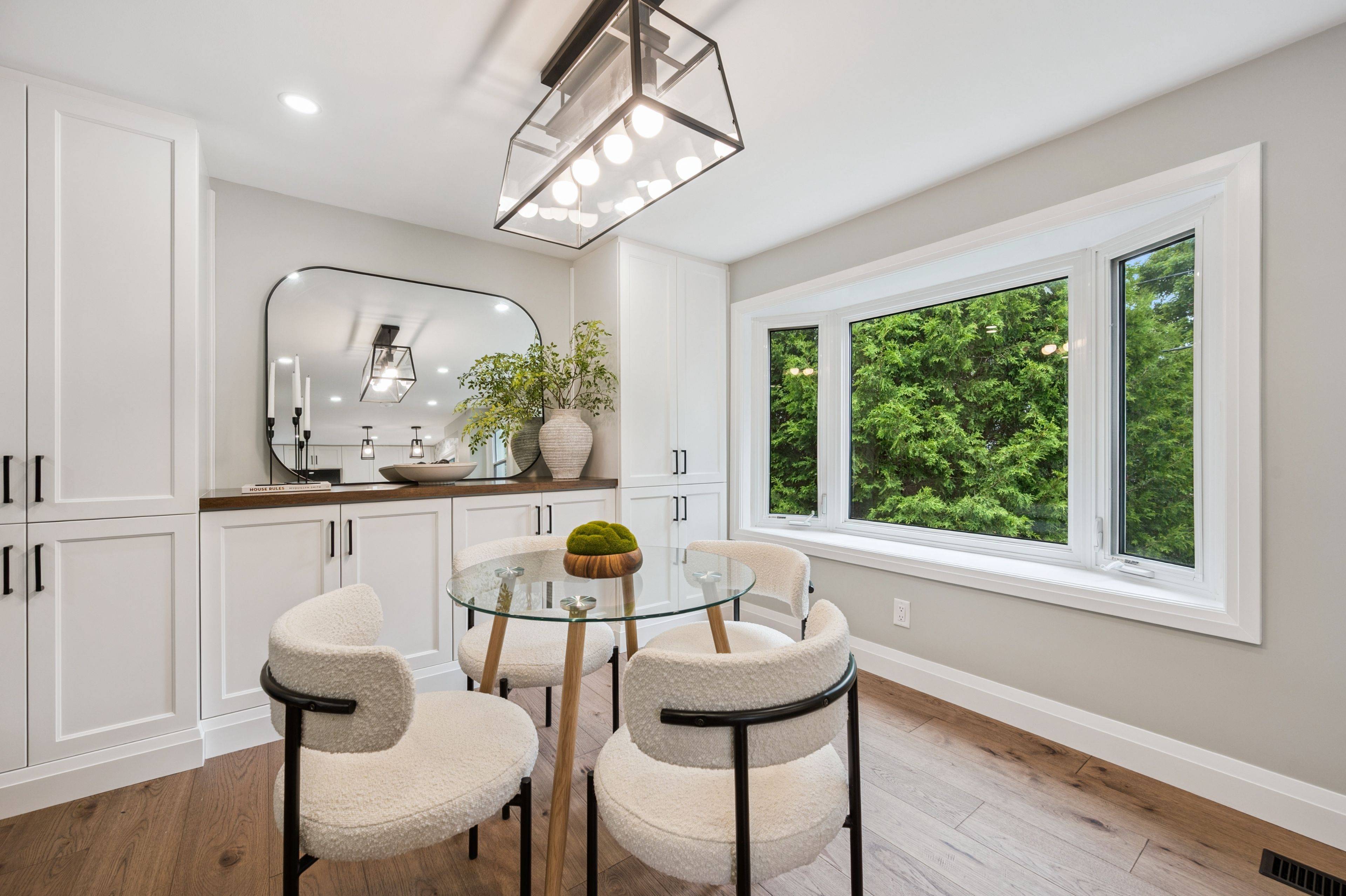 Guelph, ON N1H 4Y8,298 Kathleen ST