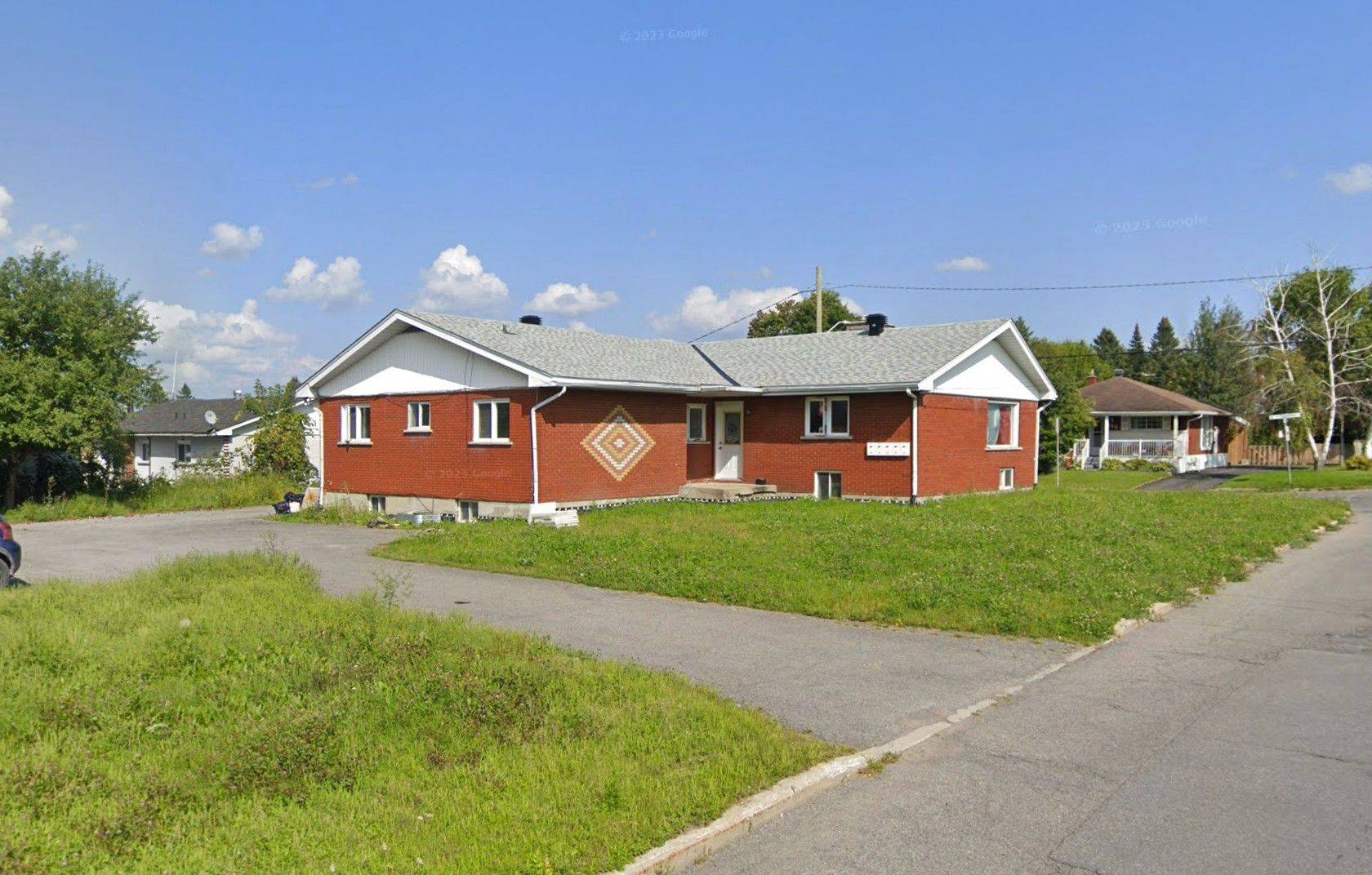 Hawkesbury, ON K6A 2C4,540 Champlain ST