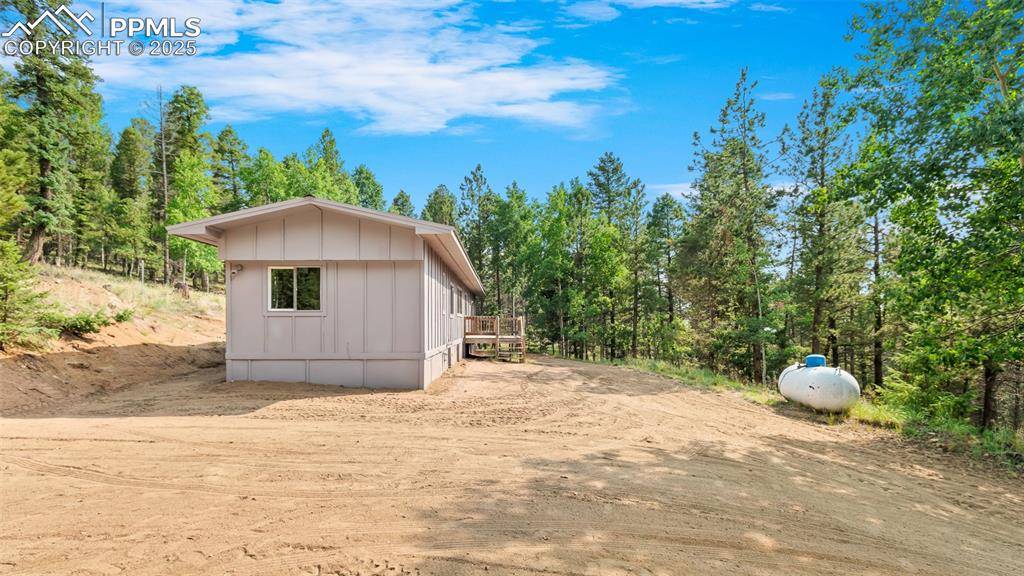 Florissant, CO 80816,900 Beaver Creek DR
