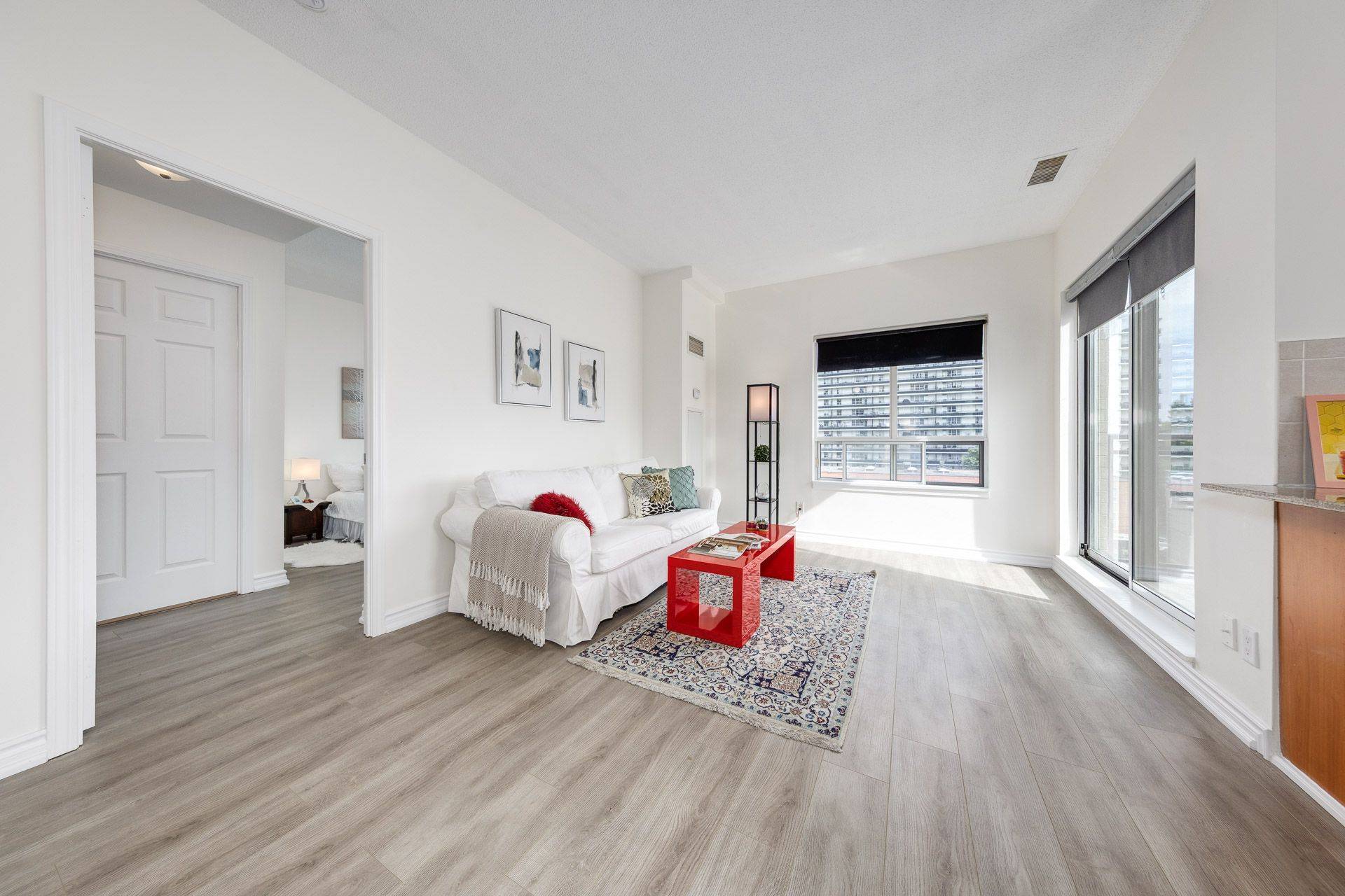 Toronto C07, ON M2M 4M6,5940 Yonge ST #Ph3