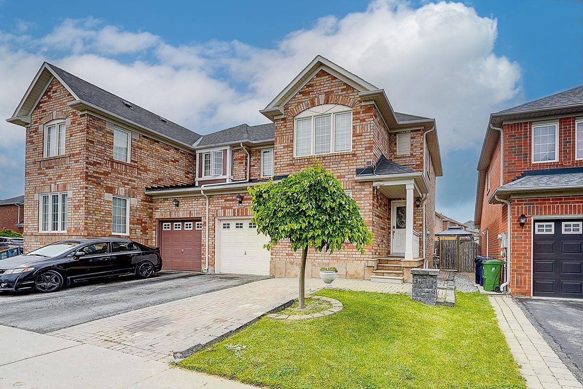 Toronto E11, ON M1X 1W9,34 Hyacinth CRES