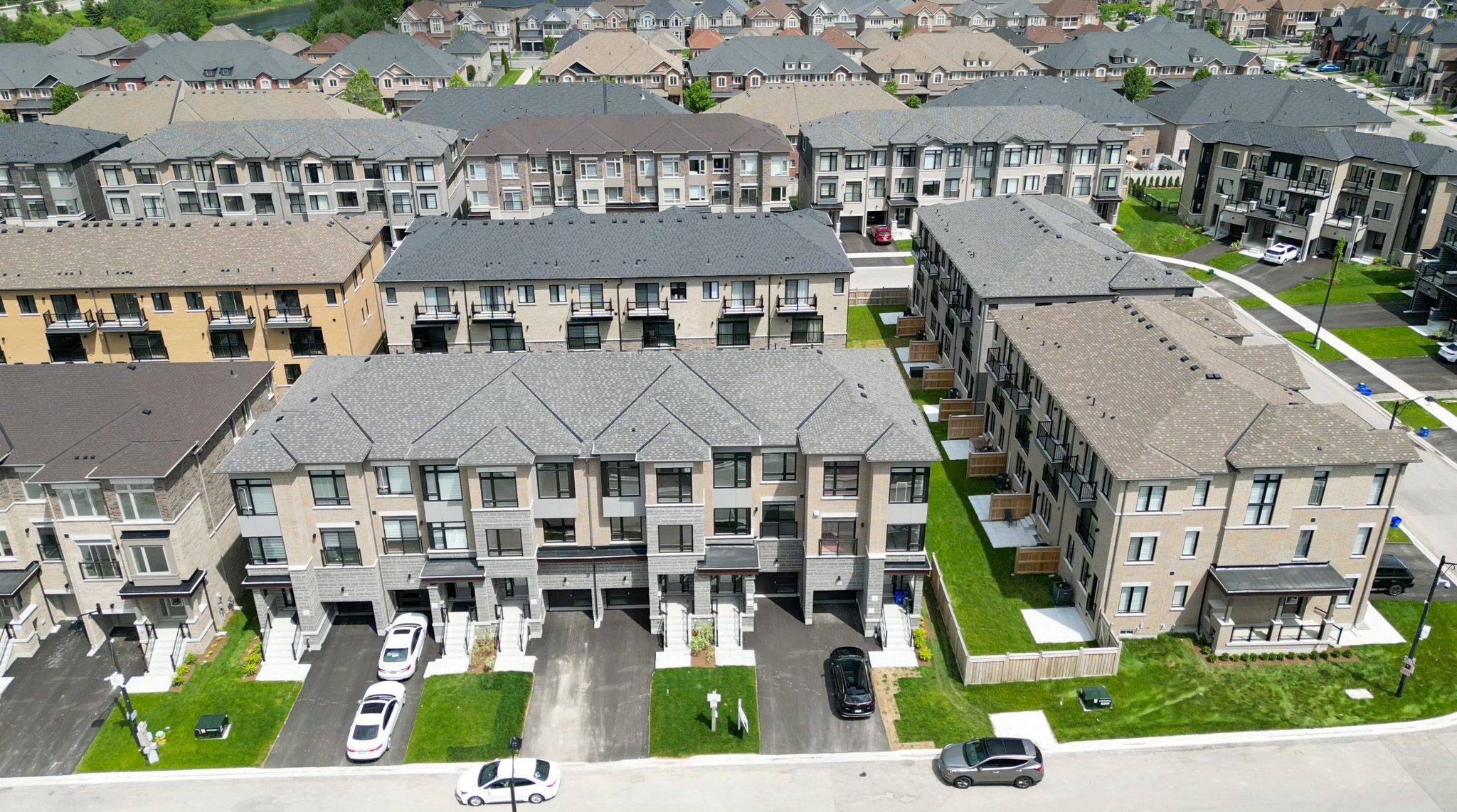 Vaughan, ON L4H 5L4,68 Tennant CIR