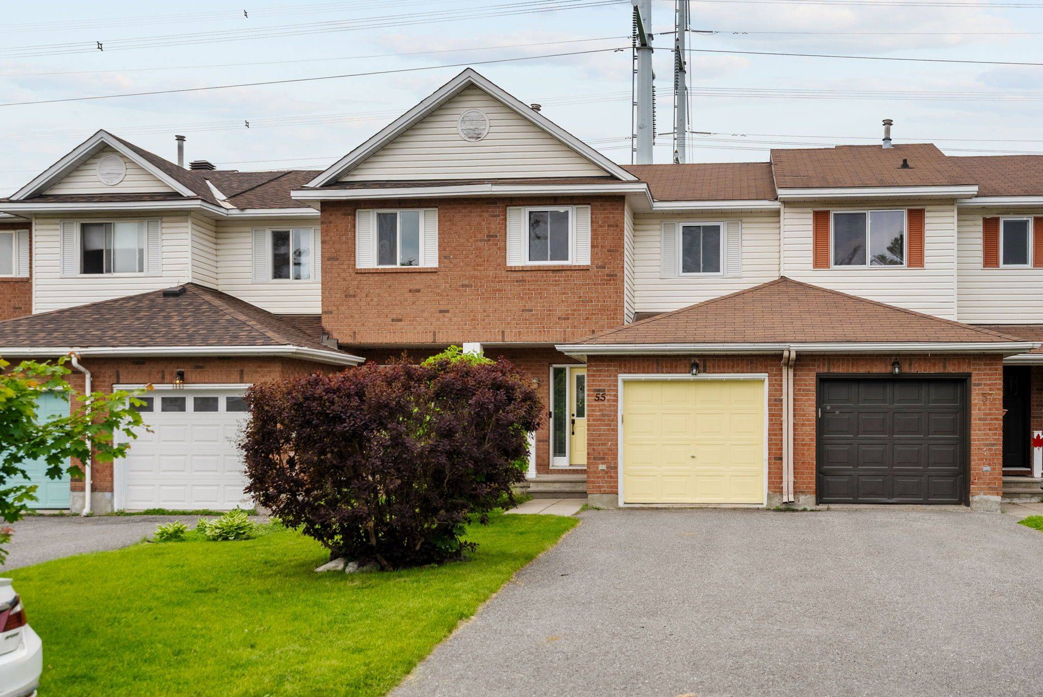 Kanata, ON K2M 2M2,55 Springcreek CRES