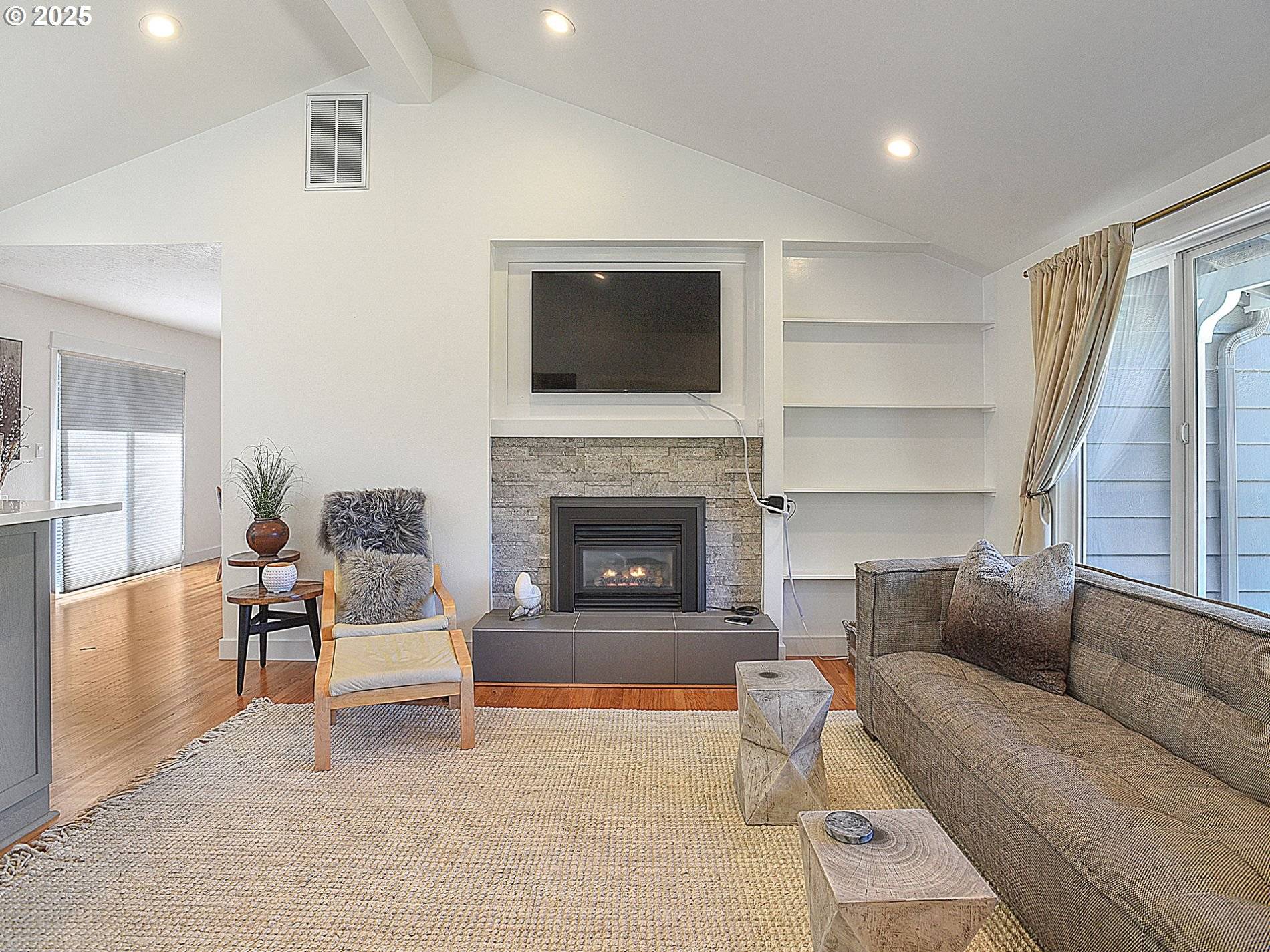 Lake Oswego, OR 97034,1720 KILKENNY DR
